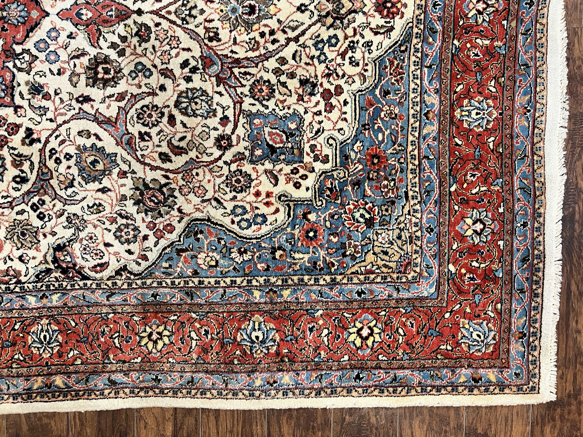 Persian Sarouk Rug 8x12, Wool Hand Knotted Antique Carpet, Floral Medallion, Cream Red, Traditional Oriental Rug - Nuvé