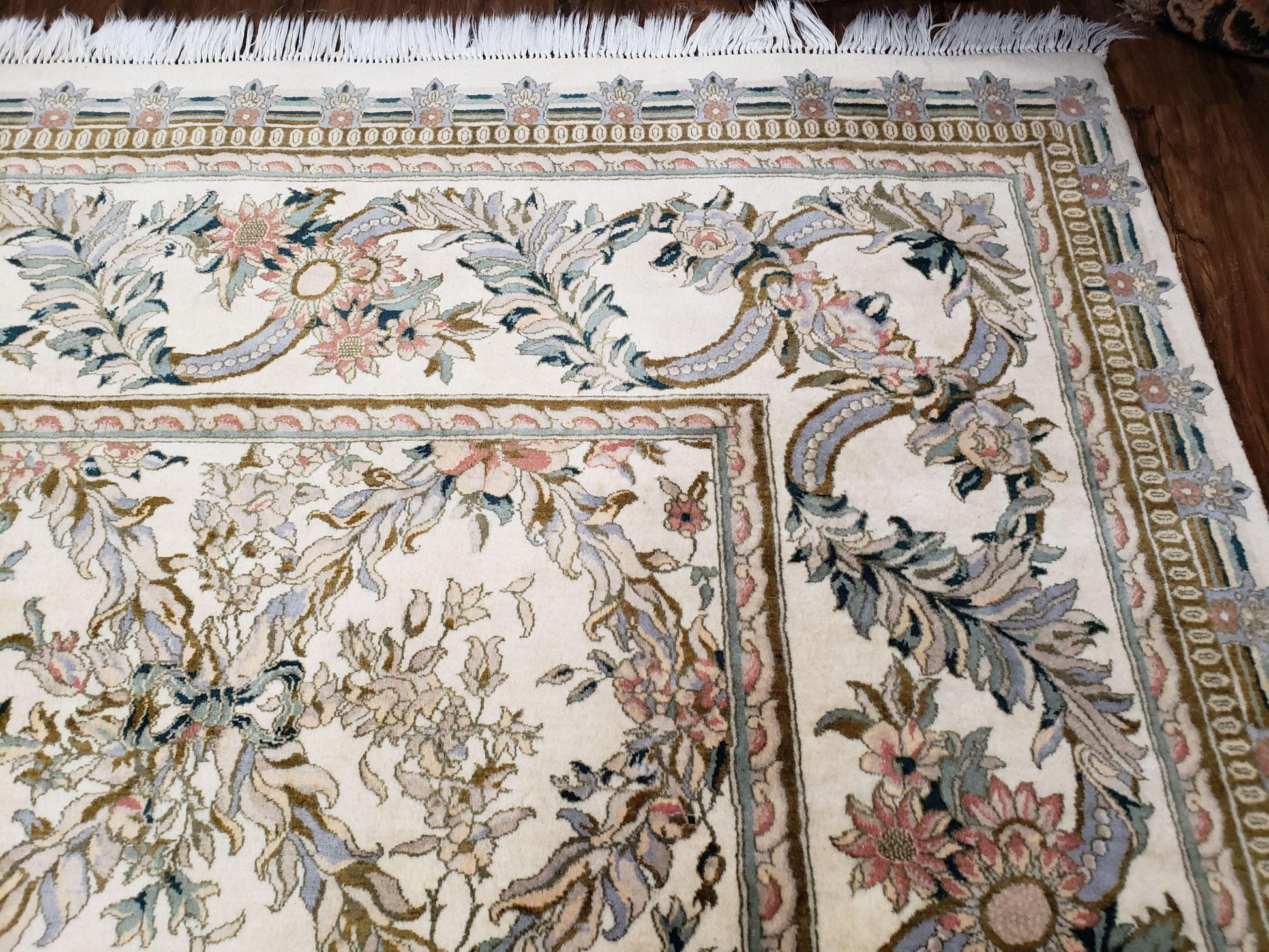 Pak Persian Floral Rug 11 x 12.6, Ivory, Very Fine, Hand Knotted - Nuvé