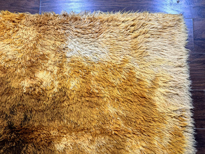 Rya Shag Rug 4.6 x 6, Shades of Yellow, Mid Century Vintage Carpet - Nuvé