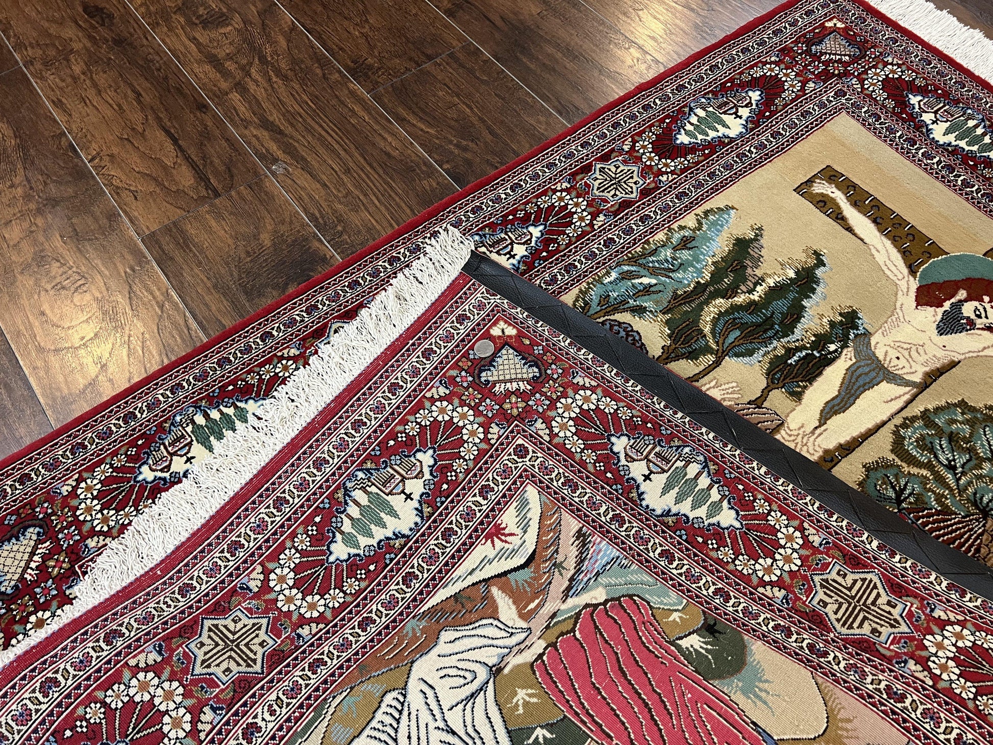 Persian Kashan Pictorial Rug 3x5 - Jesus on Cross - Nuvé