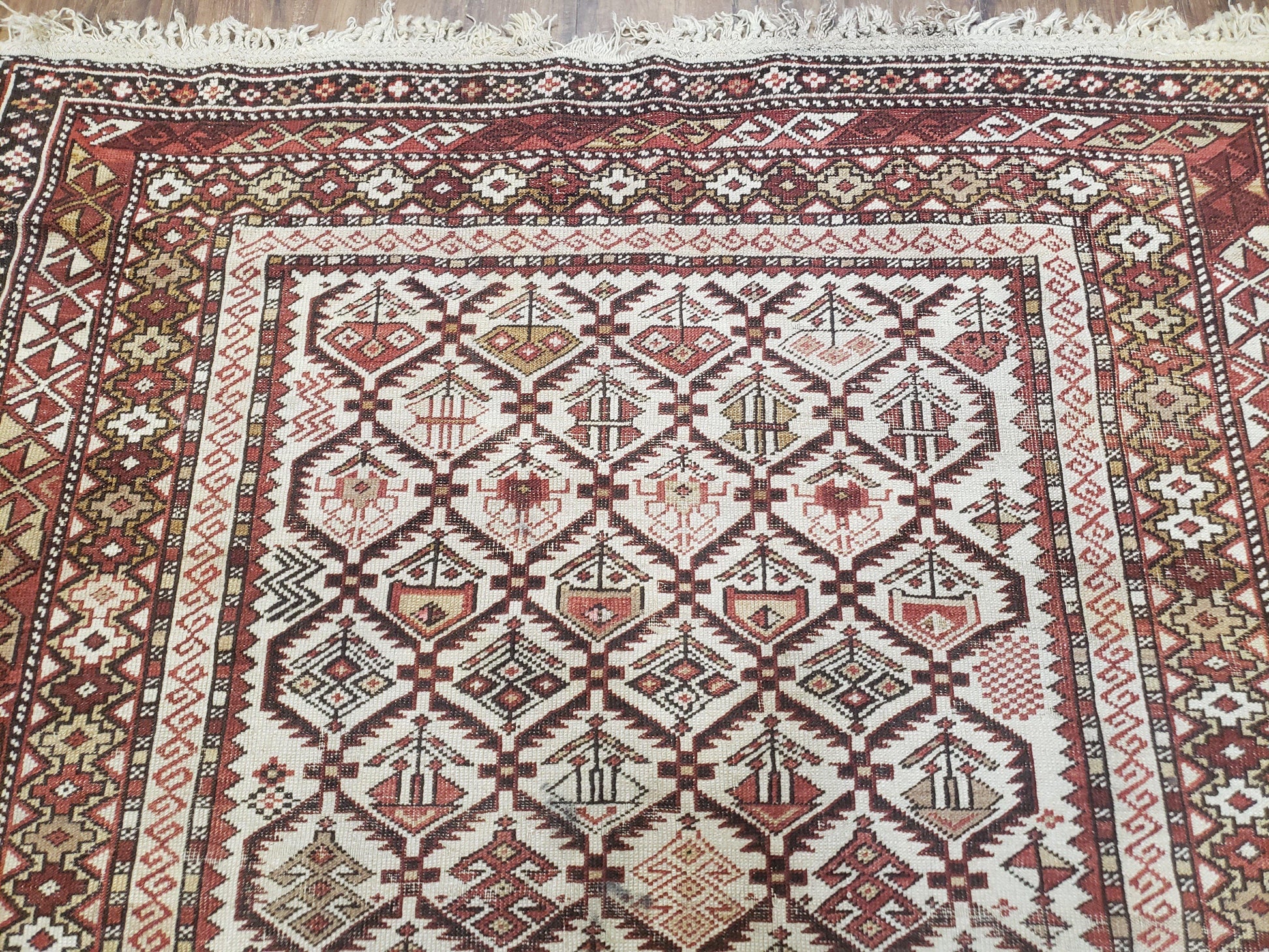 Antique Caucasian Shirvan Rug 4x6, Dagestan Area Rug, Wool Hand-Knotted Soft Red & Ivory 1920s Oriental Carpet, Soft Muted Colors - Nuvé