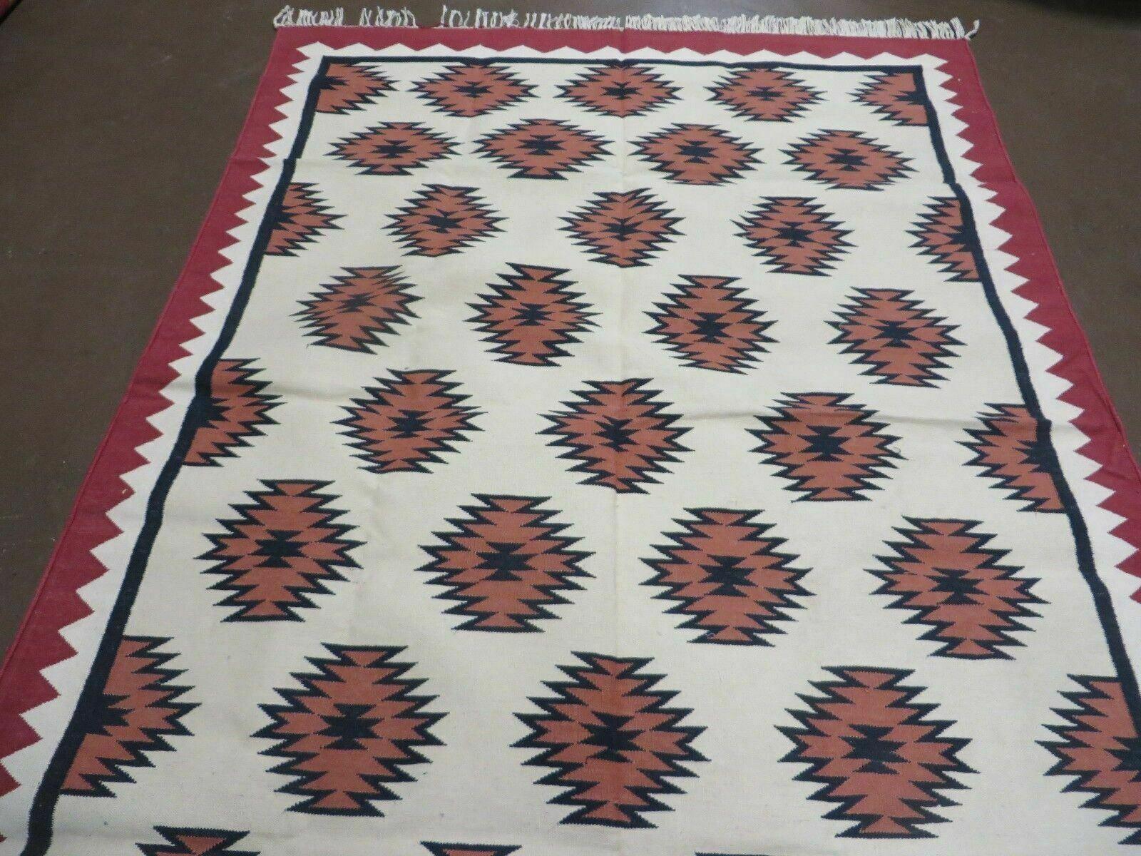 5' X 8' Hand Woven Wool Rug Contemporary Kilim Dhurrie Modern Oriental Area Rug - Nuvé
