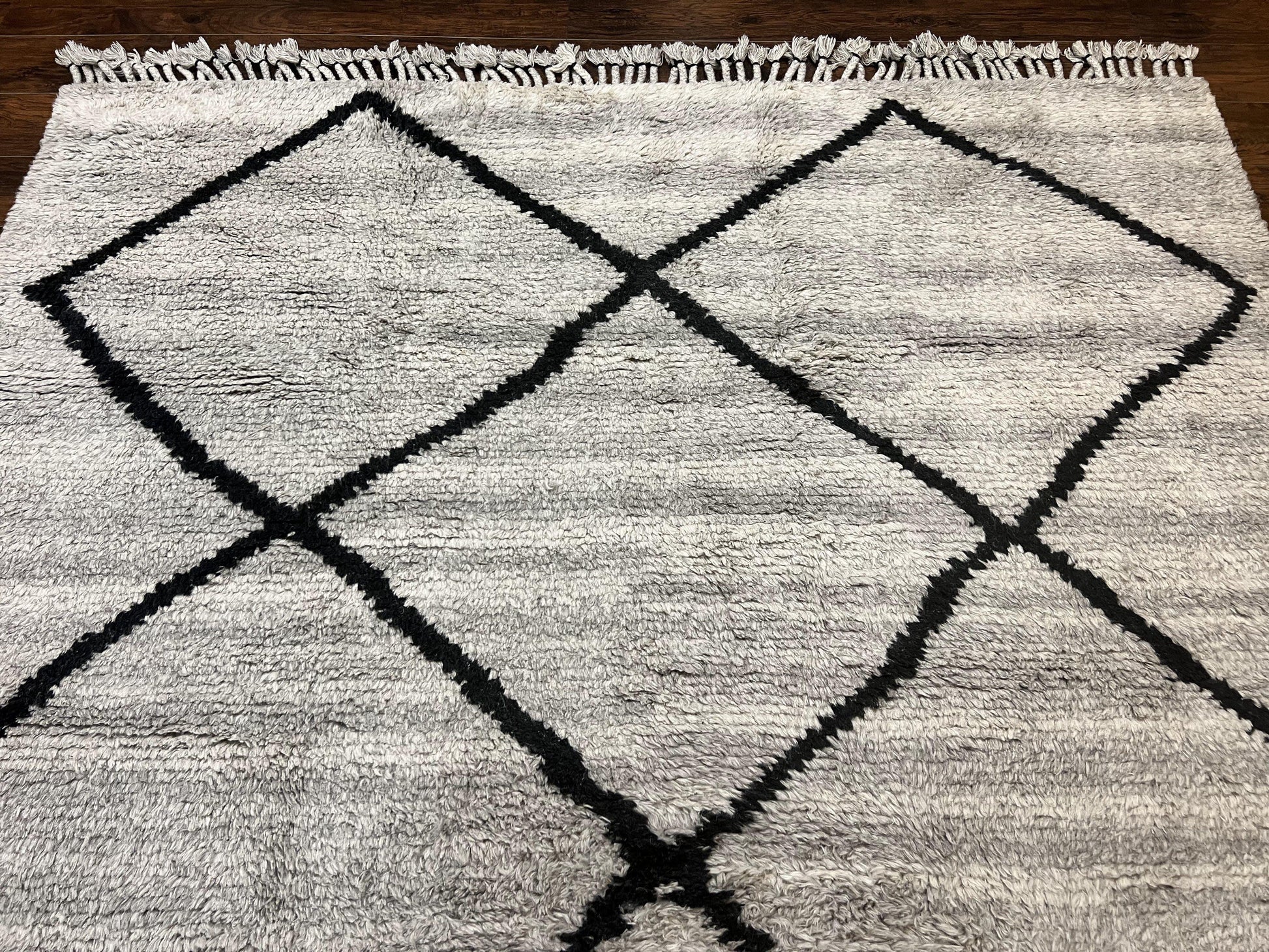 Modern Shag Rug 8x10, Gray and Black, Wool and Cotton, Lulu and Georgia, Handmade Indian Shag Rug - Nuvé