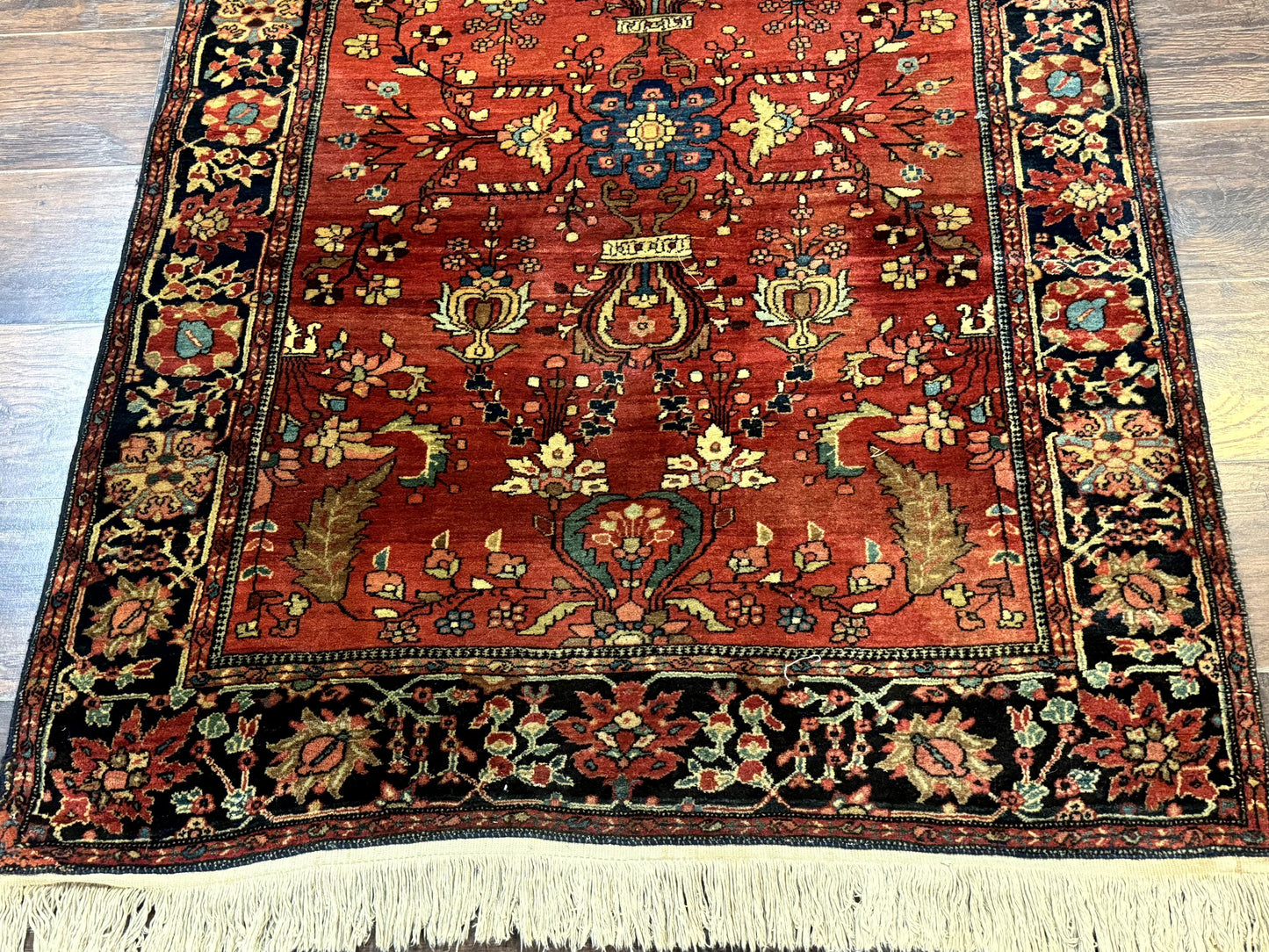 Antique Persian Farahan Sarouk Rug 3.6 x 5, Red, Floral, Traditional Rug, Fine 210 KPSI - Nuvé