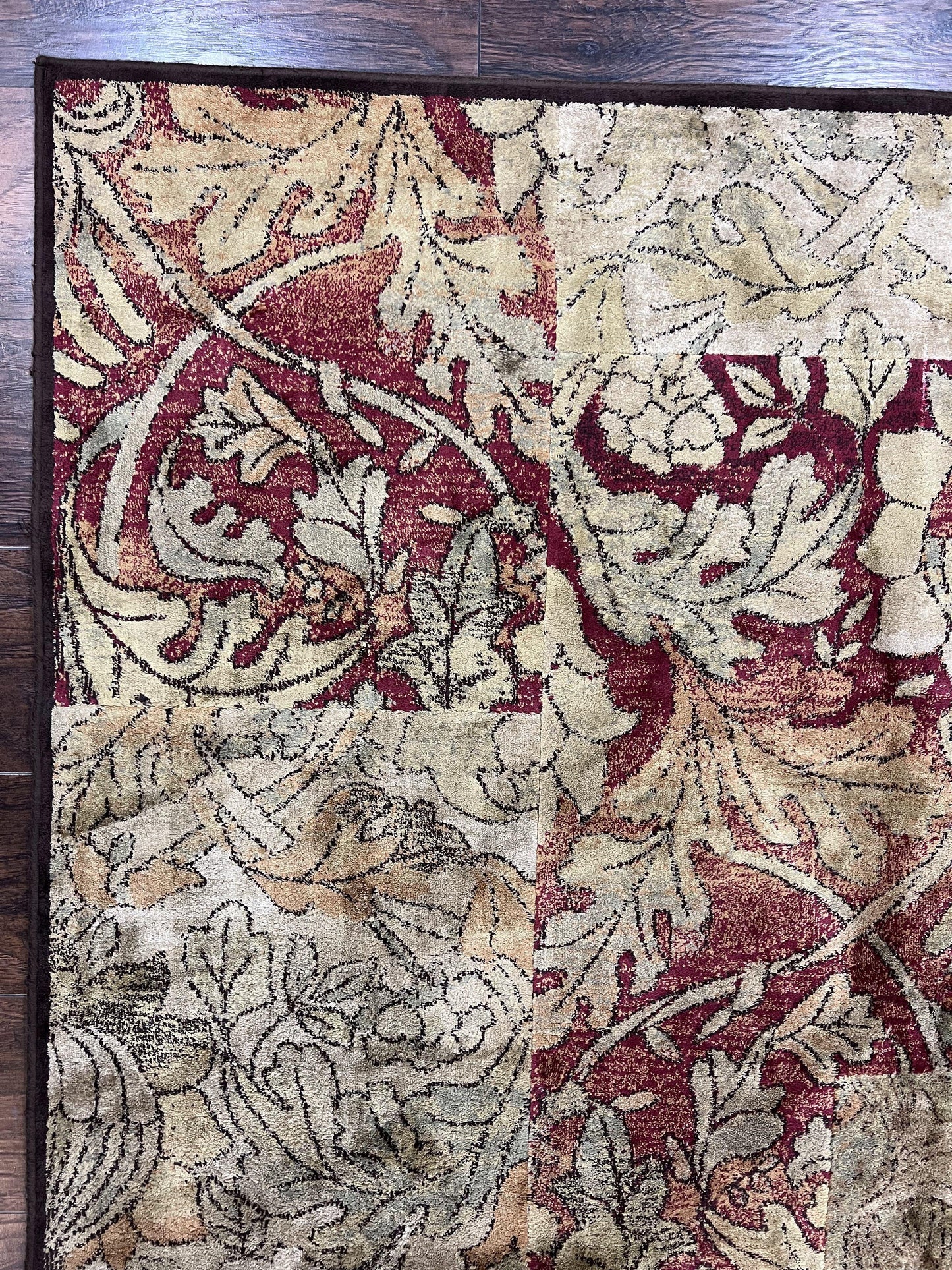 Modern Abstract Area Rug 5x7, Floral Design, Contemporary Carpet 5 x 7, Multicolor - Nuvé