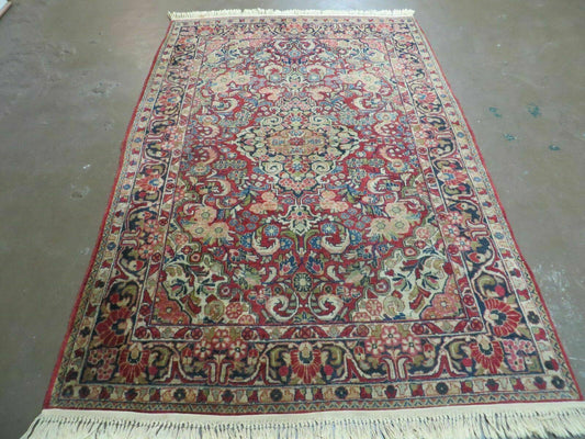 Persian Sarouk Rug 4.6 x 5, Red, Semi Antique, Floral - Nuvé