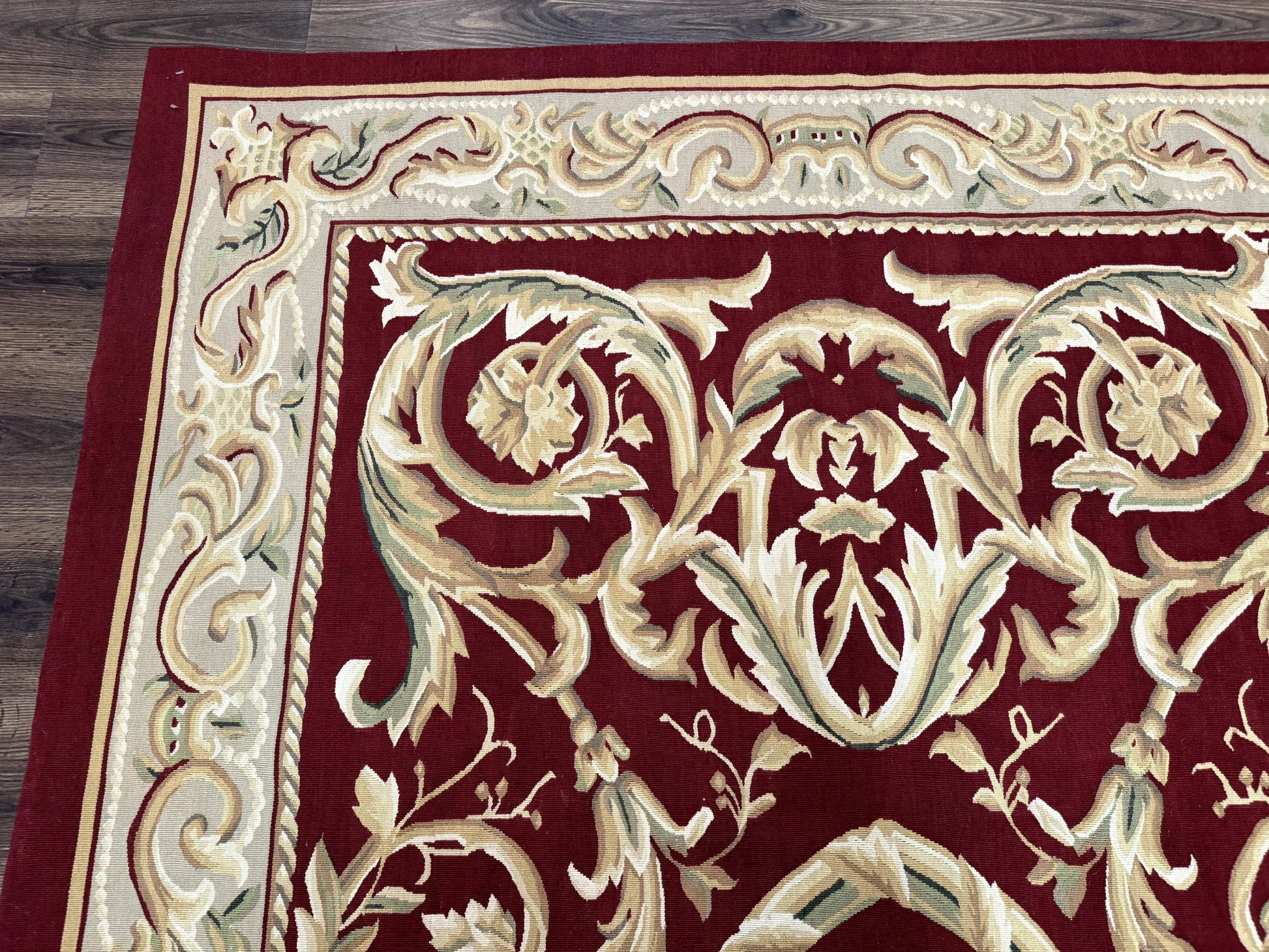 Burgundy Aubusson Rug 6x9, Vintage Wool Carpet - Nuvé