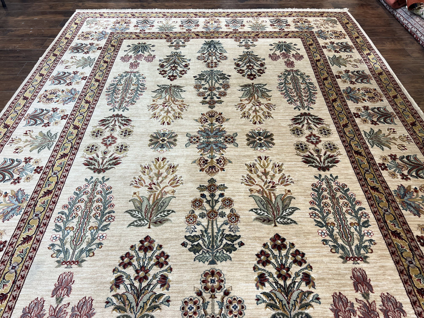 Karastan Rug 8.8 x 12, Ashara Amritsar #549, Oatmeal Color, Wool Pile Karastan Carpet, Discontinued Karastan Area Rug, Decorative - Nuvé