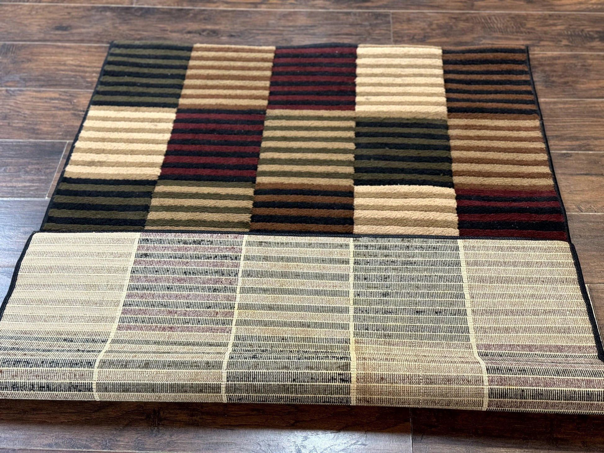 Vintage Power Loomed Rug 3.6 x 5, Brown Beige Black Tan, Box Design - Nuvé