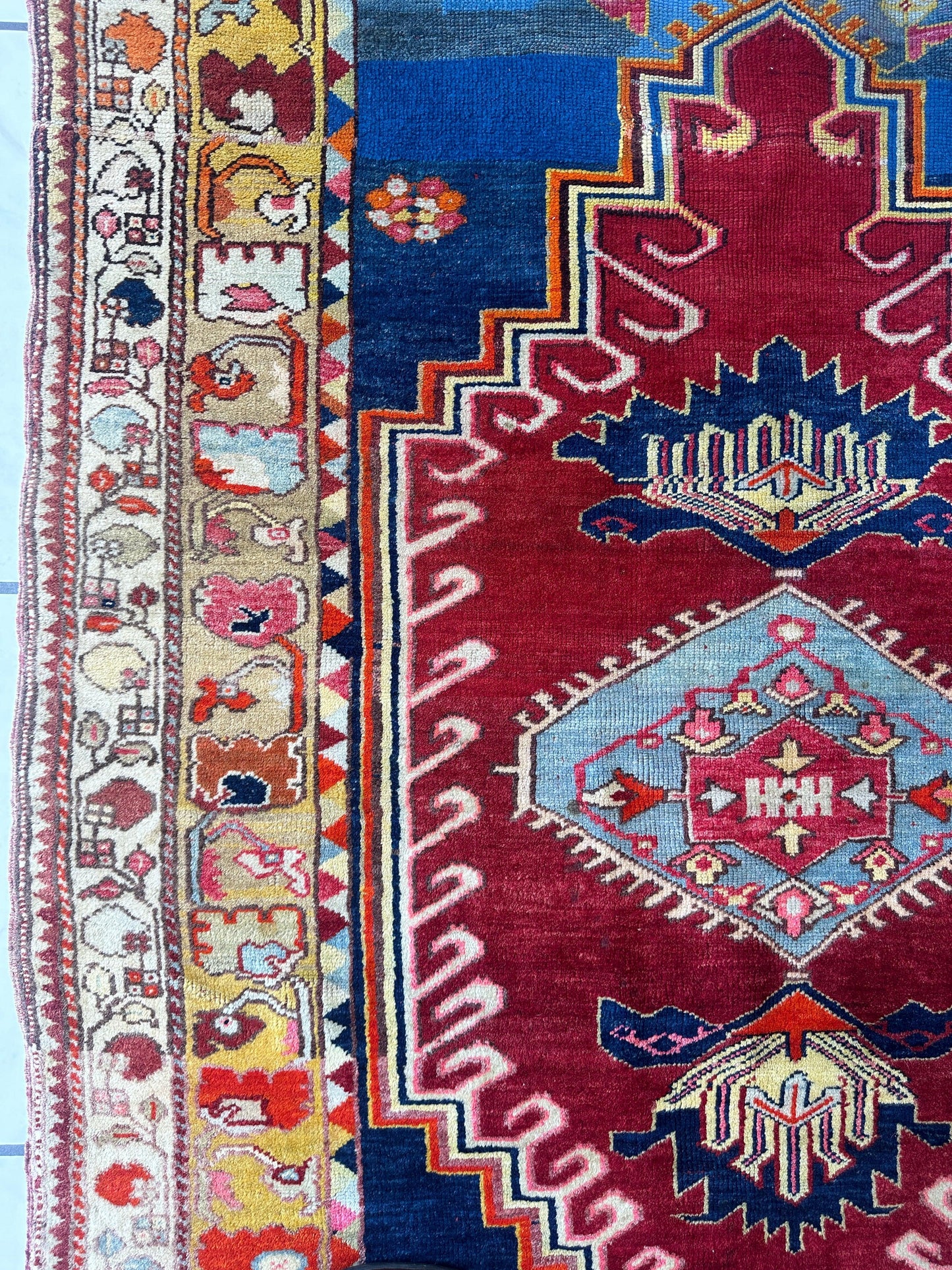 Hand-Knotted Antique Turkish Melas Wool Rug – 4'3" x 5'11" – Vibrant Geometric Motifs - Nuvé