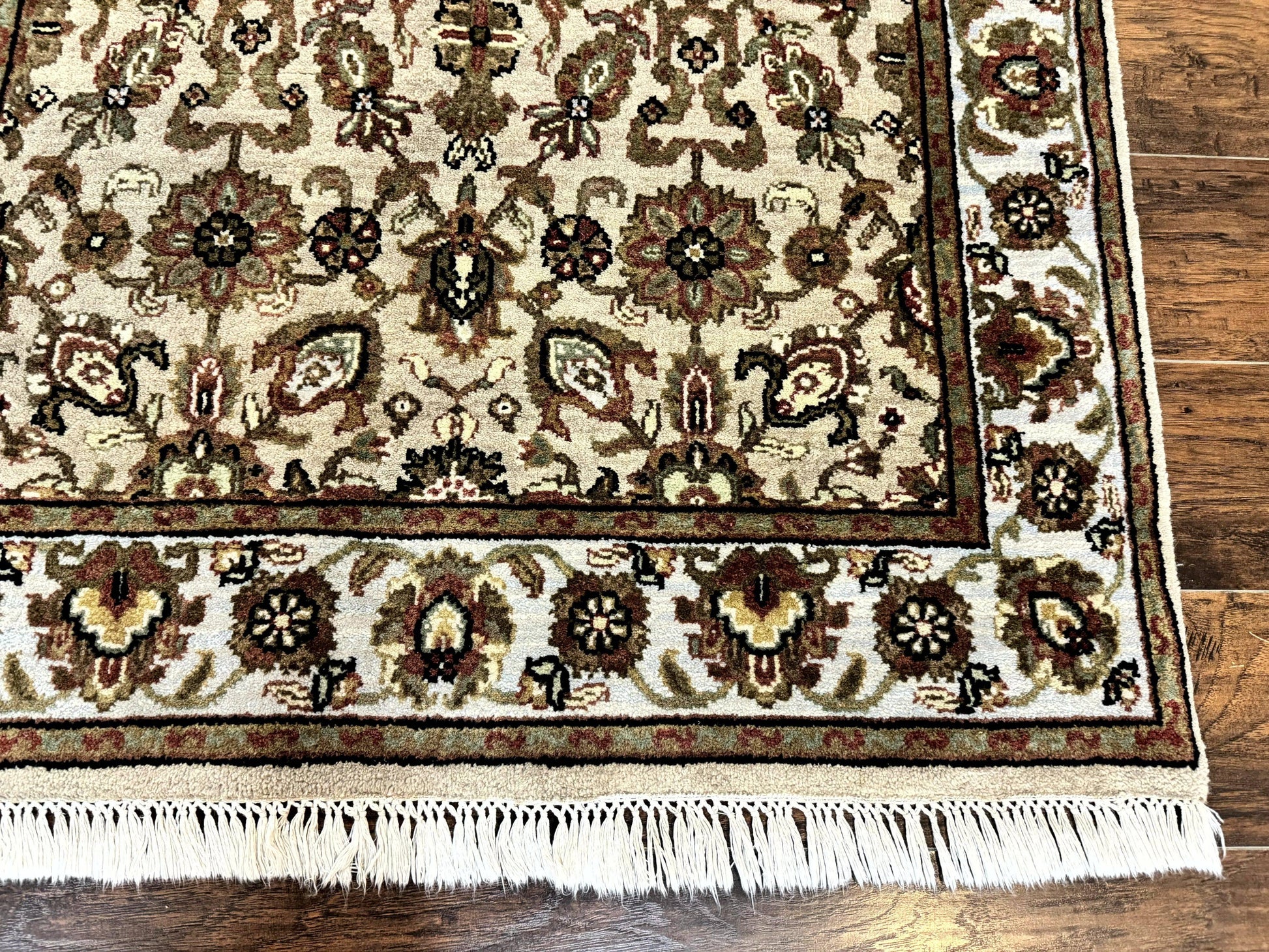 Pak Persian Rug 4x6, Floral Allover Vintage Oriental Carpet, Handmade Wool Rug - Nuvé