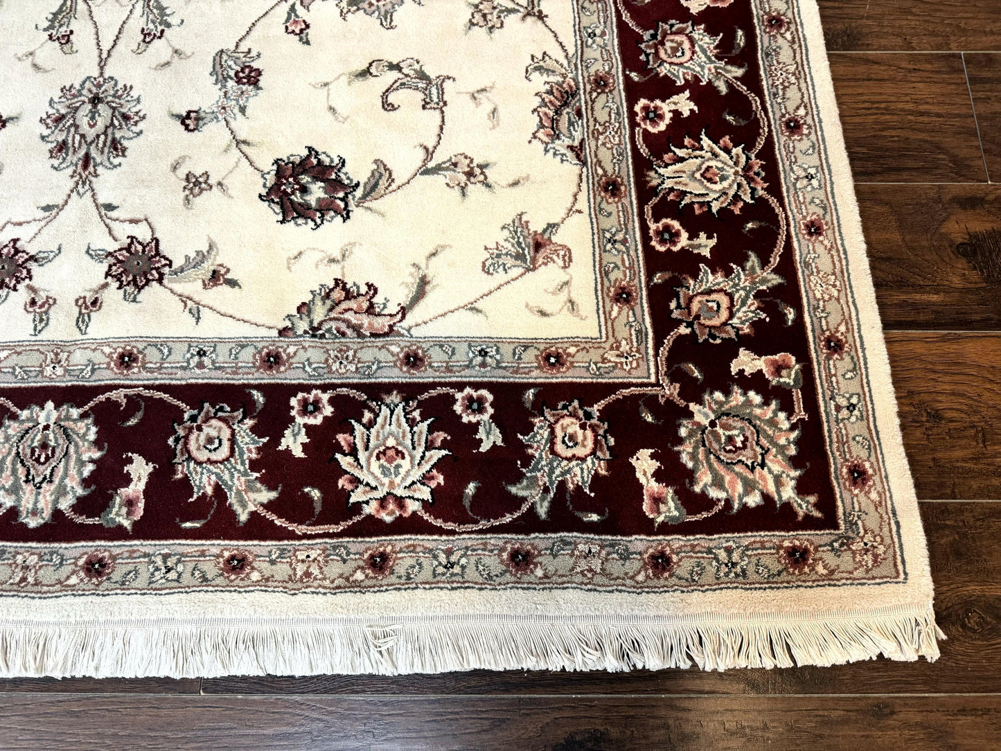 Ivory and Burgundy Pak Persian Rug 6x9 - Nuvé