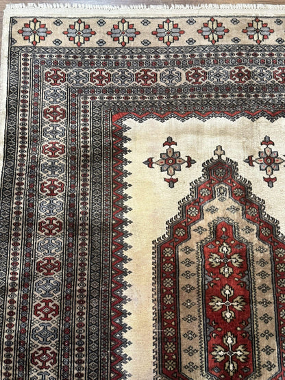 Pakistani Turkoman Rug 4x6, Semi Open Field, Ivory, Vintage - Nuvé