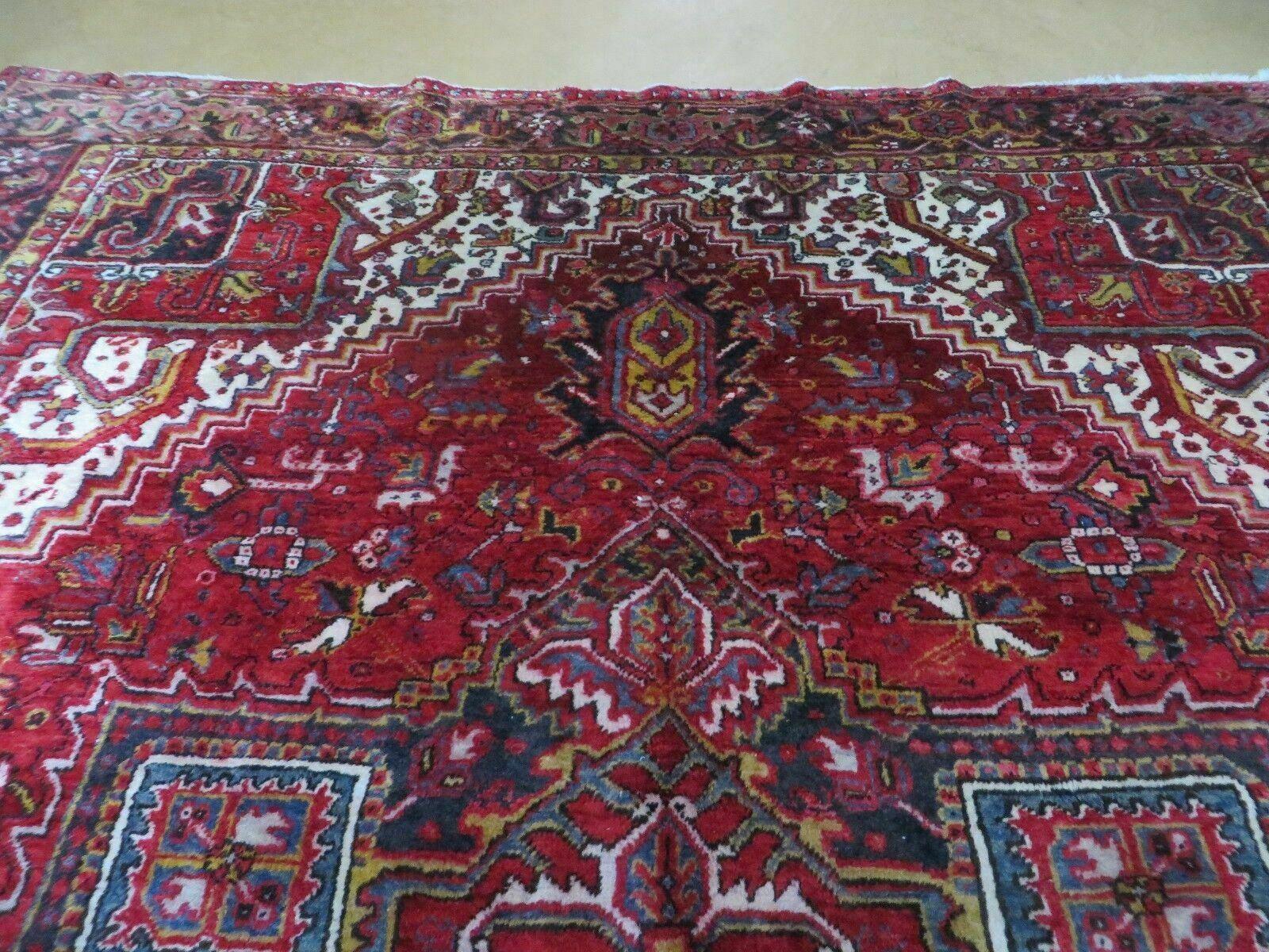 Heriz Rug 9x11, Geometric Persian Carpet Room Sized, Tribal Medallion Rug, Red Ivory Dark Blue Handmade Wool Rug for Living Room Dining Room - Nuvé