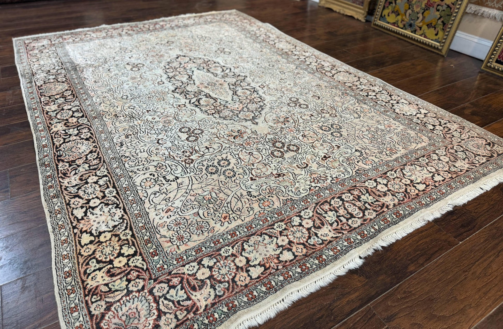 Silk Indian Kashmiri Rug 6x9 - Nuvé