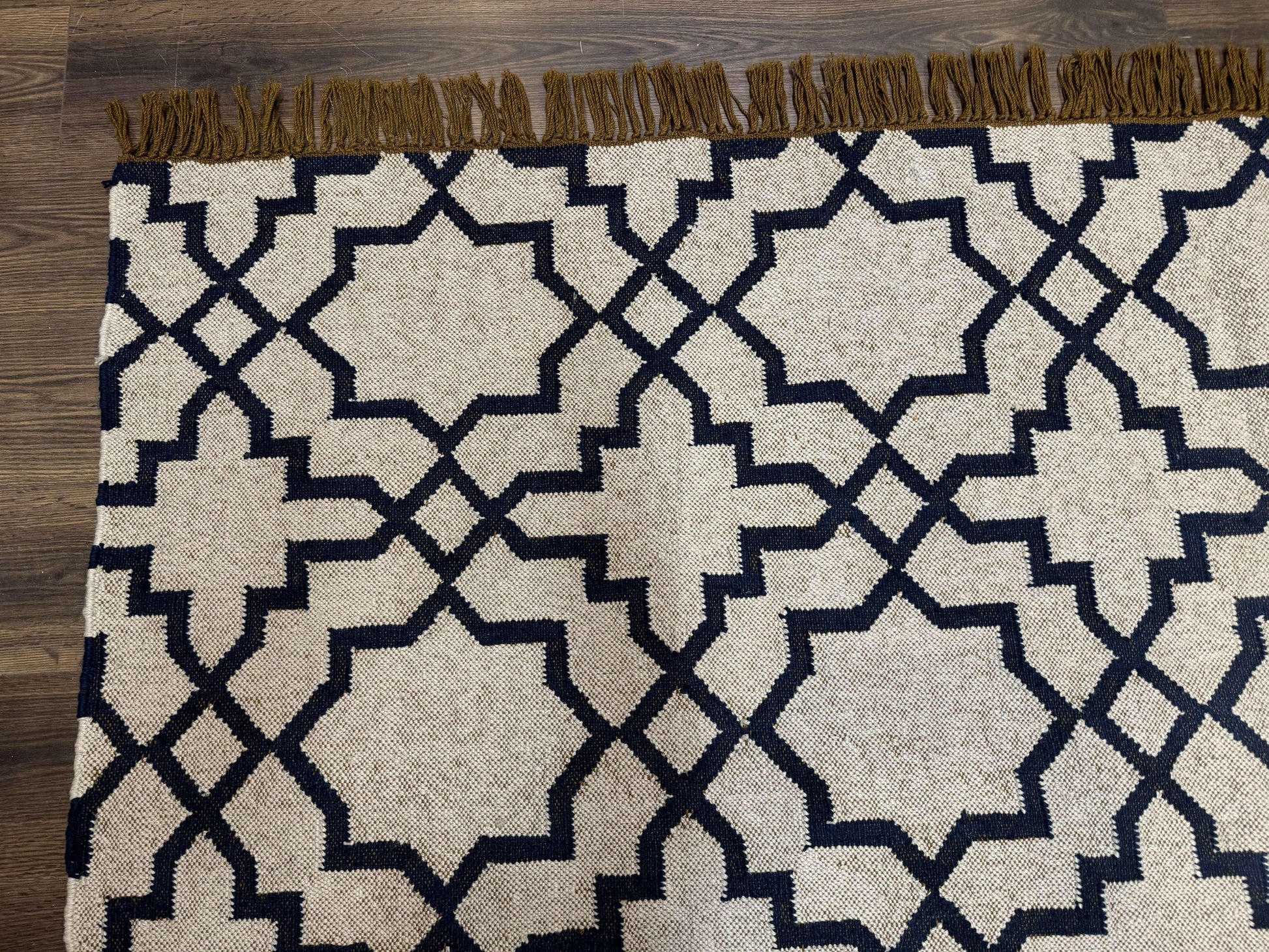 Indian Kilim Rug 8x10, Oat and Navy Blue, Dhurrie Carpet, Handmade, Wool - Nuvé