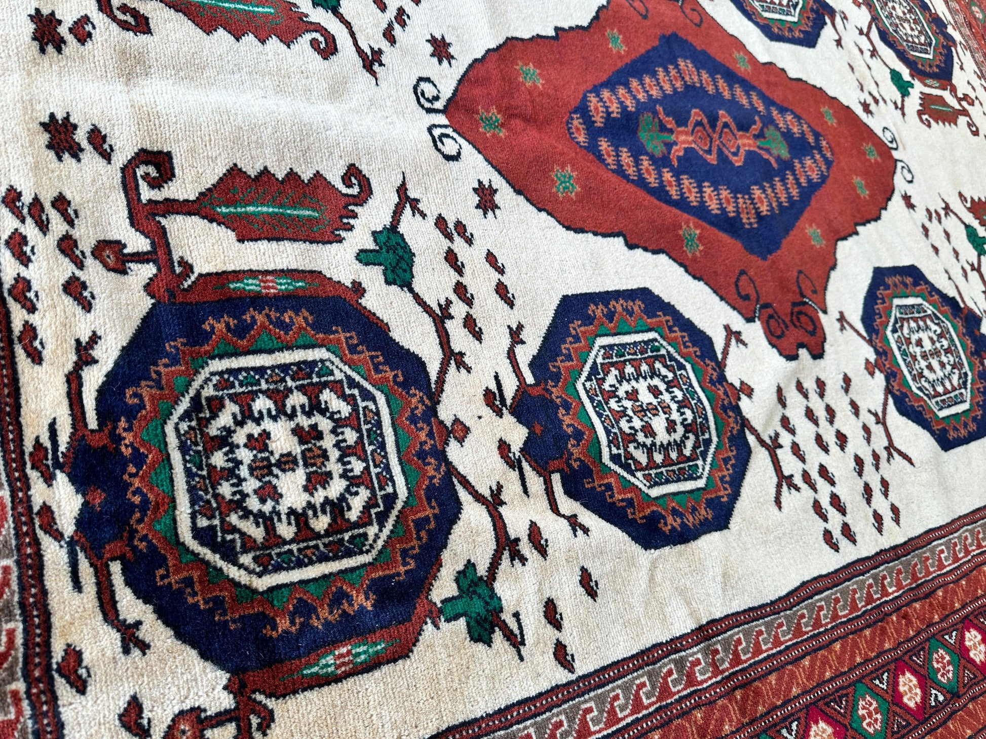 Hand-Knotted Afghani Kazak Wool Rug - 4'8" x 7'2" - Nuvé