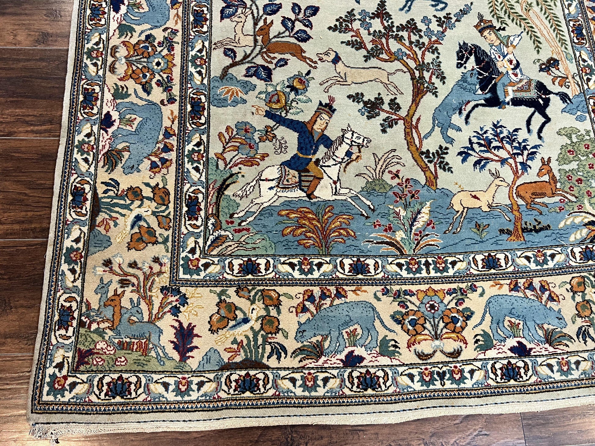Persian Kashan Pictorial Rug 4.6 x 7, Hunting Scene, SIgned by Masterweaver, Animal Pictorials, Rare, Handmade, Wool, Vintage, Very Fine - Nuvé
