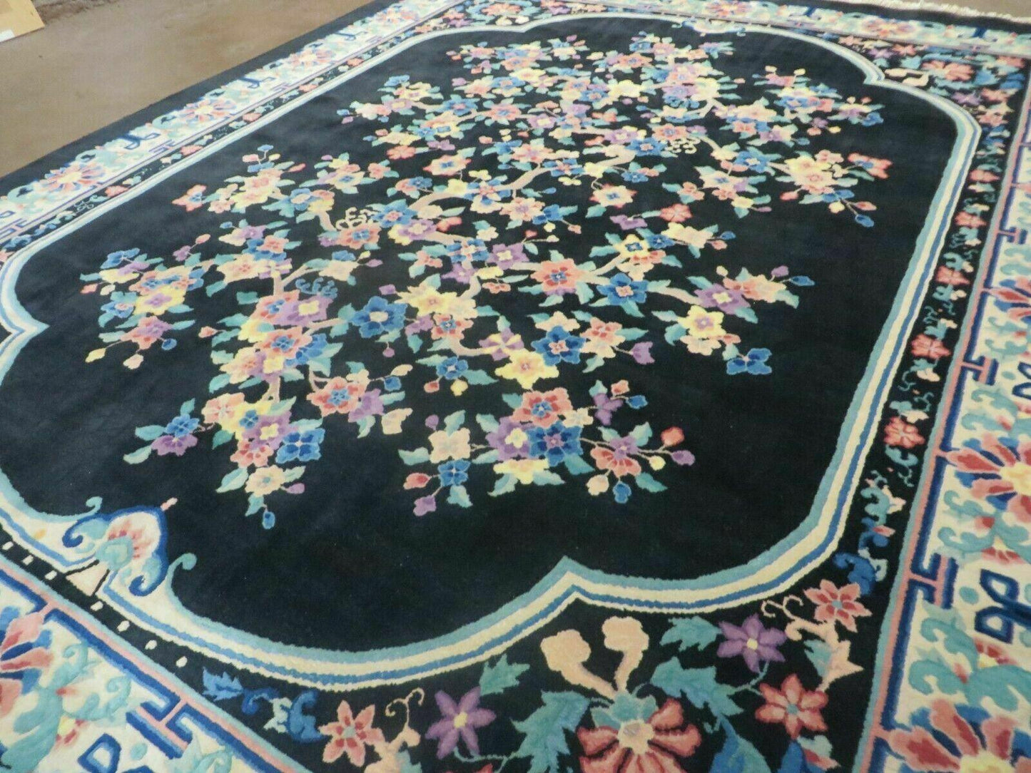8' x 10' Vintage Handmade Art Deco Plush Chinese Wool Rug center Flower Black - Nuvé