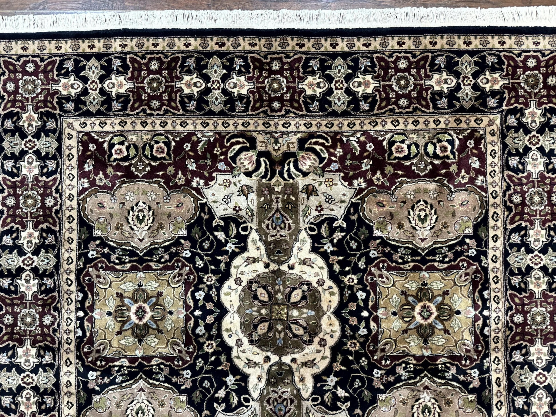 Pak Persian Rug 6x9 - Nuvé