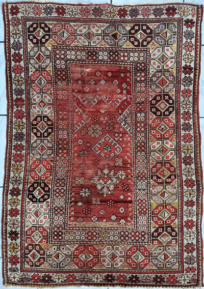 Antique Turkish Wool Distressed Prayer Rug 4’3” x 5’11” - Nuvé