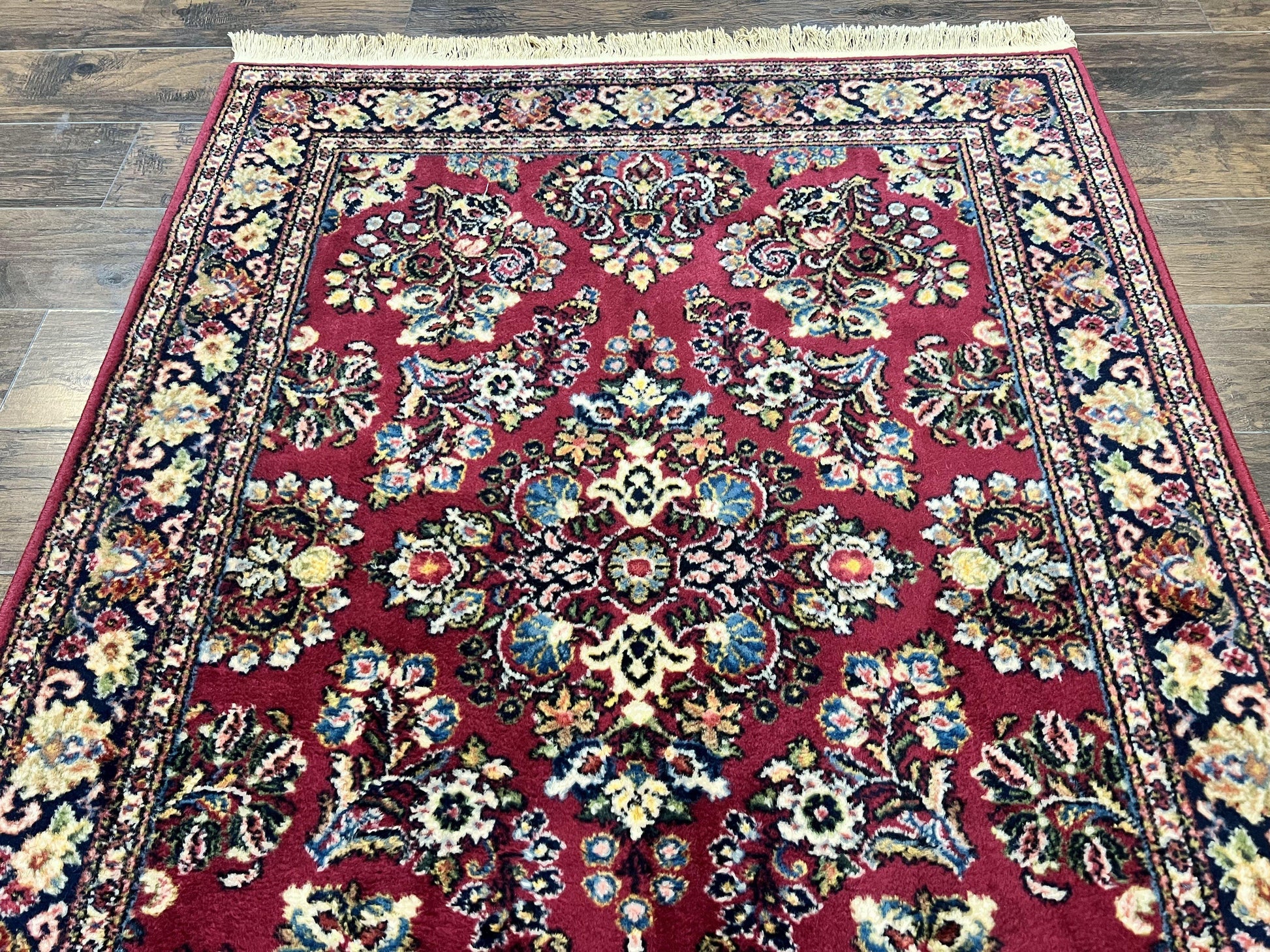 Karastan Rug 4.6 x 6 Lanamar Sarouk #5528, Red Wool Karastan Oriental Carpet, Discontinued, Antique, Wool Pile - Nuvé