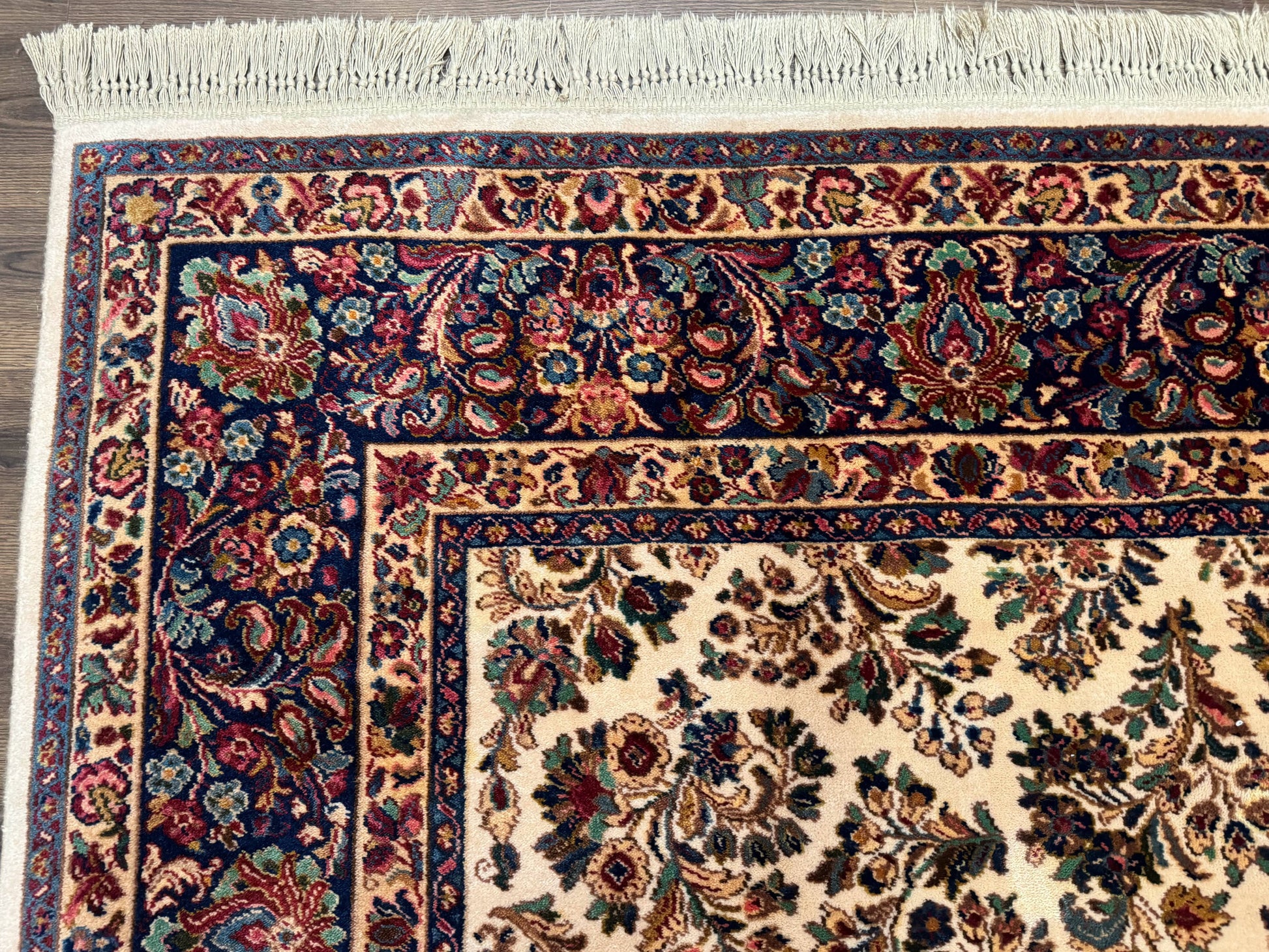 Karastan Rug 8.8 x 10.6 Ivory Sarouk #700/760, Wool Discontinued Original 700 Series - Nuvé
