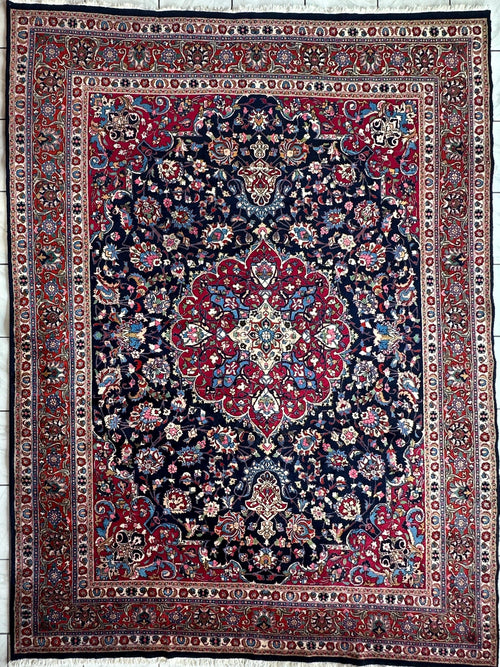 Persian Mashhad Hand Knotted Wool Area Rug 9’9” x 13’3” - Nuvé