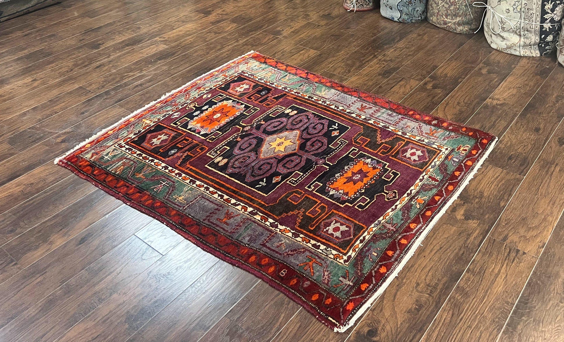 Persian Tribal Rug 5x6, Persian Nahavand Rug, Purple, Geometric Vintage Wool Handmade Carpet - Nuvé
