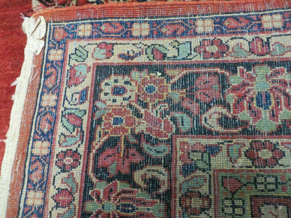 Antique Persian Sarouk Rug 5x8, Red, Semi Open Field, Hand Knotted, Wool - Nuvé