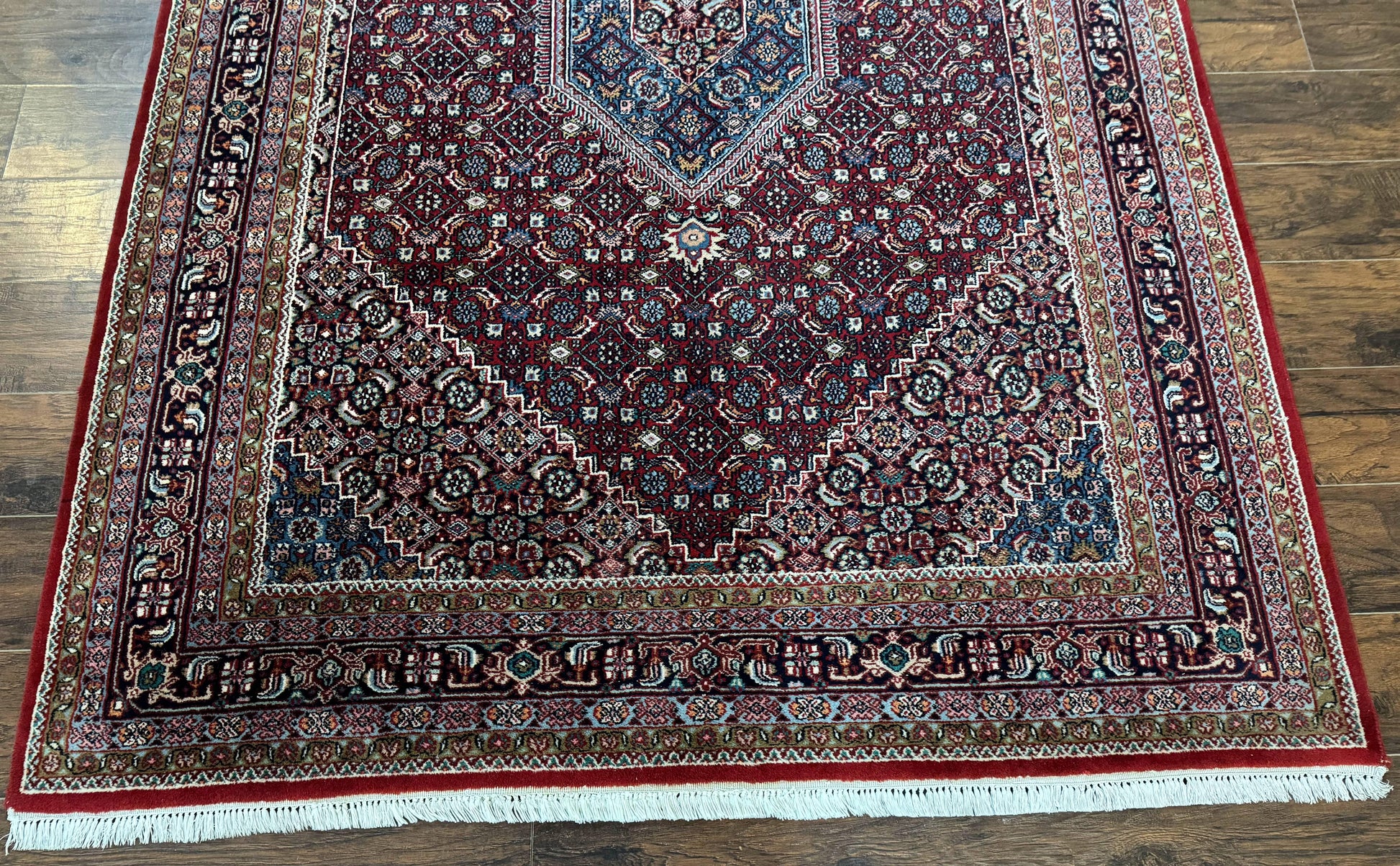 Indo Persian Bidjar Rug 6x9, Vintage Wool Handmade Carpet - Nuvé