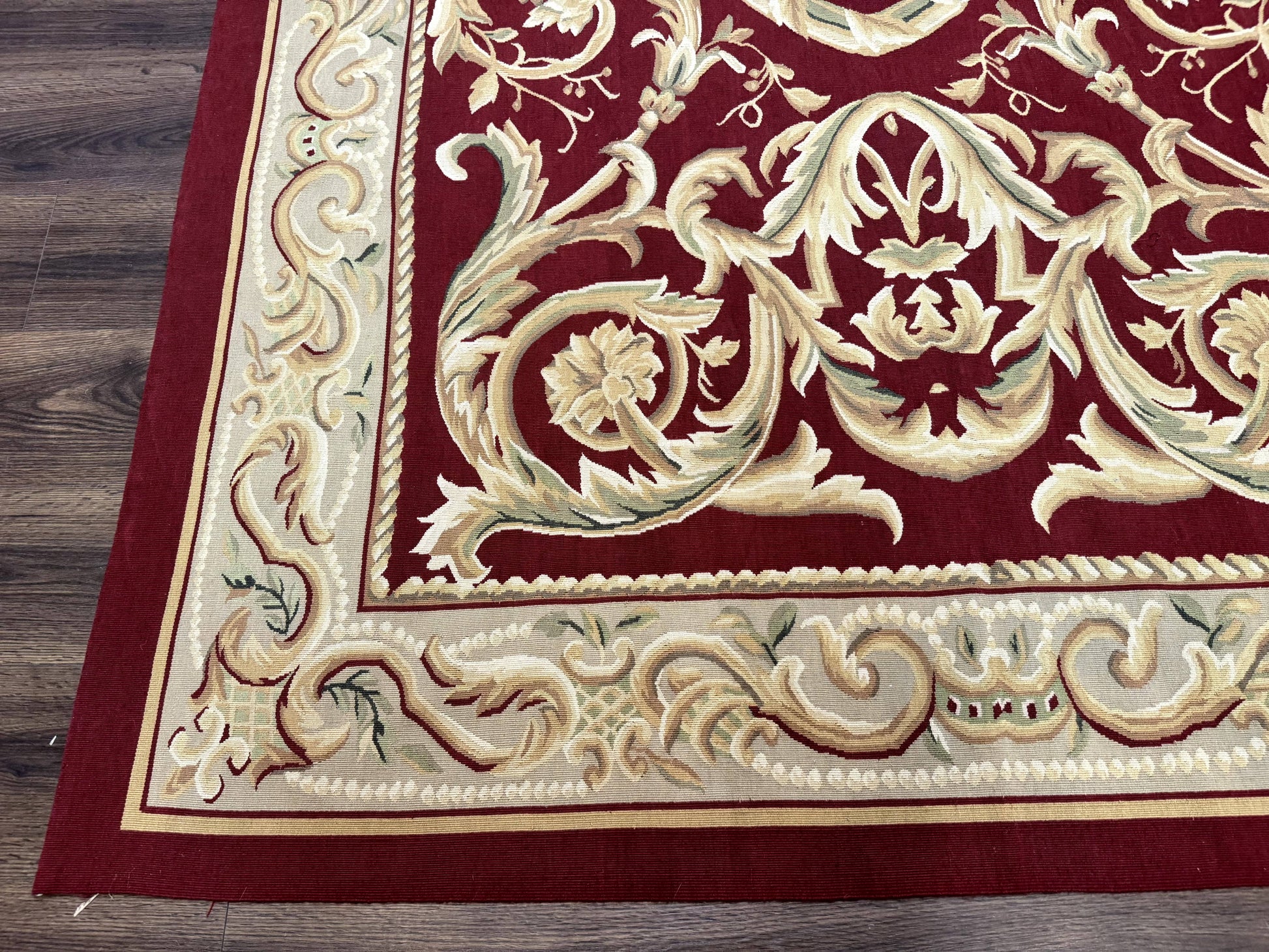 Burgundy Aubusson Rug 6x9, Vintage Wool Carpet - Nuvé