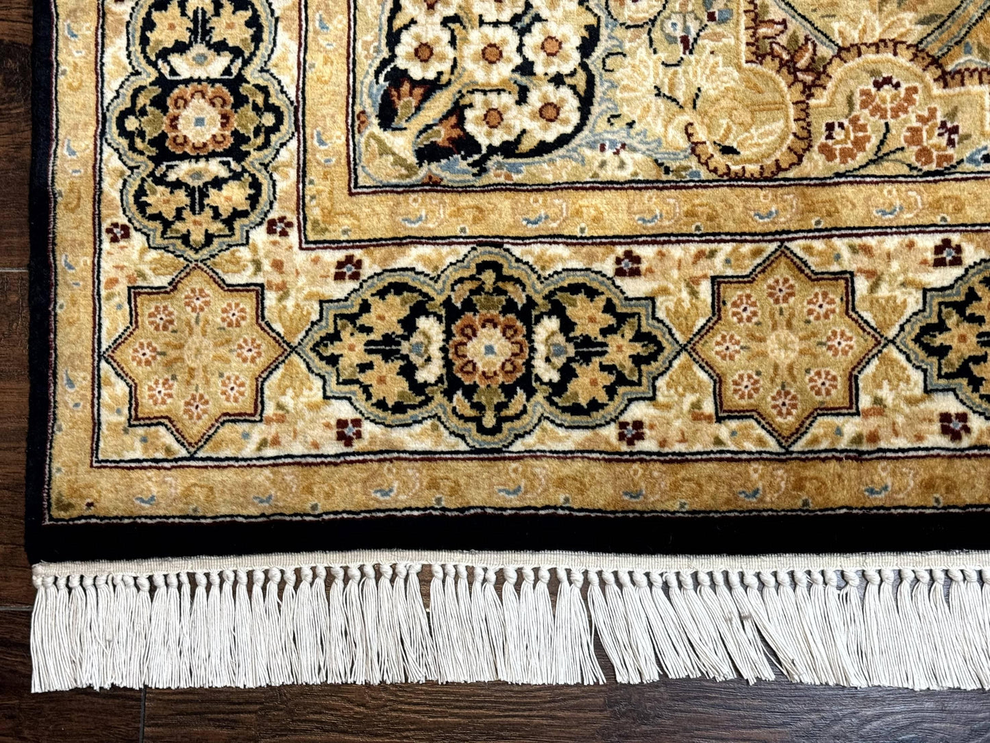 Pak Persian Rug 4x6, Panel Design - Nuvé