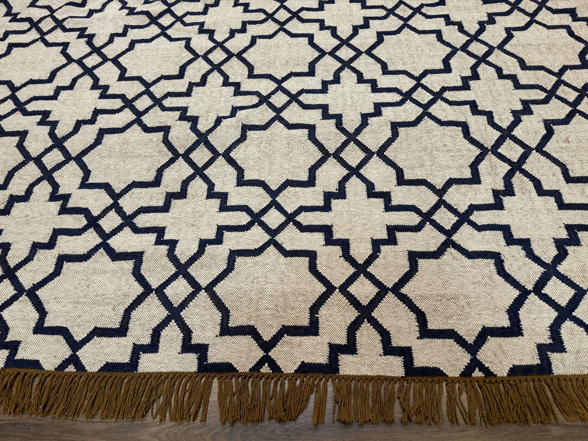 Indian Kilim Rug 8x10, Oat and Navy Blue, Dhurrie Carpet, Handmade, Wool - Nuvé