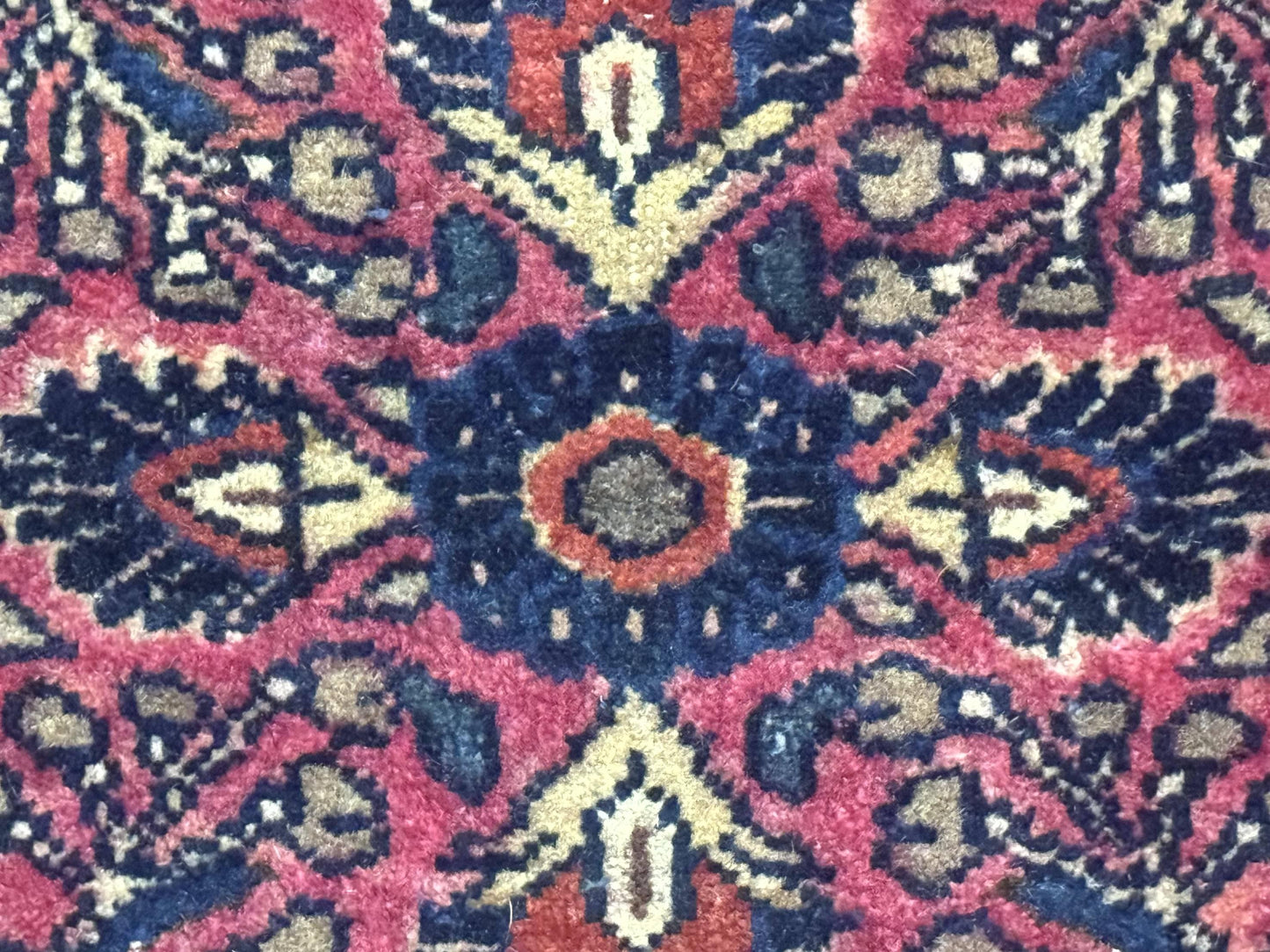 Small Antique Persian Sarouk Rug 2x2 ft, Red 1920s Wool Rug - Nuvé