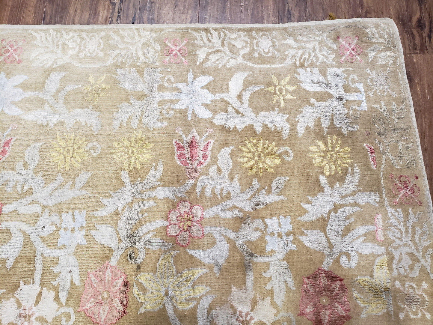 Modern Tibetan Rug 6x9, Wool and Silk Tibetan Rug, Handmade Tibetan Rug, Silk Flowers, Contemporary Rug, Soft Rug, Tibetan Area Rug, Tan - Nuvé