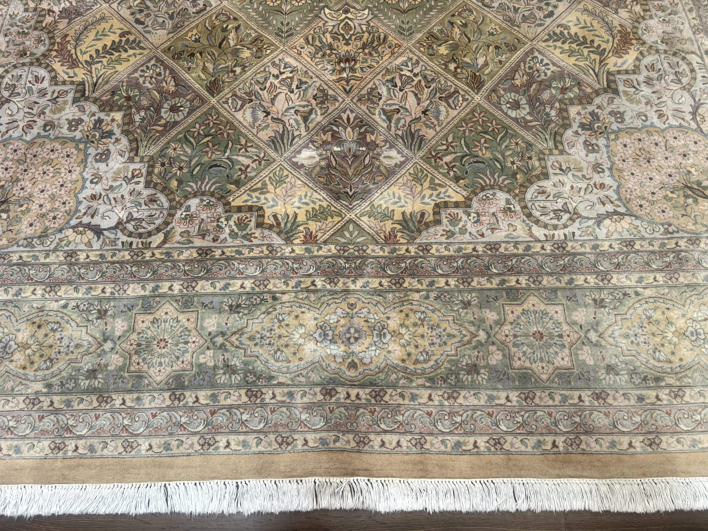 Pak Persian Rug 9x12, Diamond Panel Design, Fine 225 KPSI, Wool - Nuvé