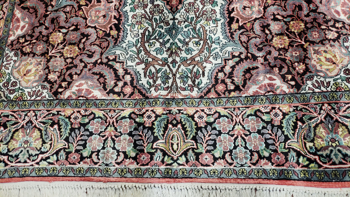 Indian Kashmiri Silk Rug 6x10, Ivory, Floral Medallion - Nuvé