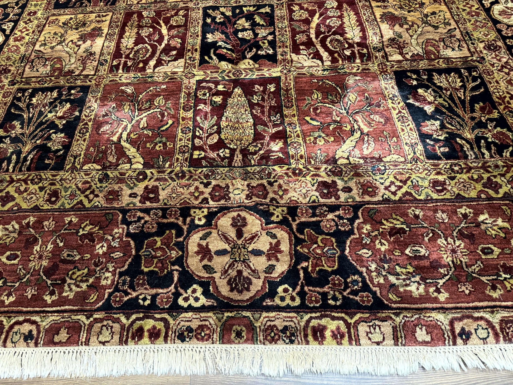 Indo Persian Rug 9x12, Bakhtiari Panel Design, Multicolor, Soft Wool Pile - Nuvé