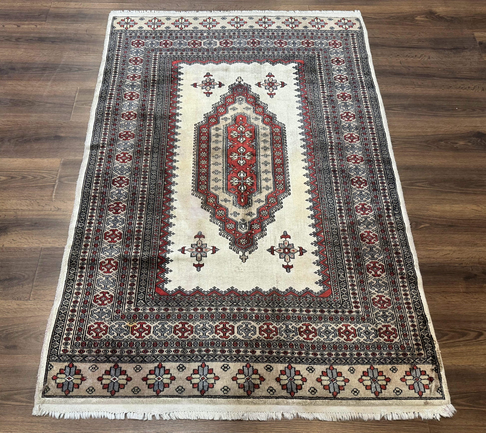 Pakistani Turkoman Rug 4x6, Semi Open Field, Ivory, Vintage - Nuvé