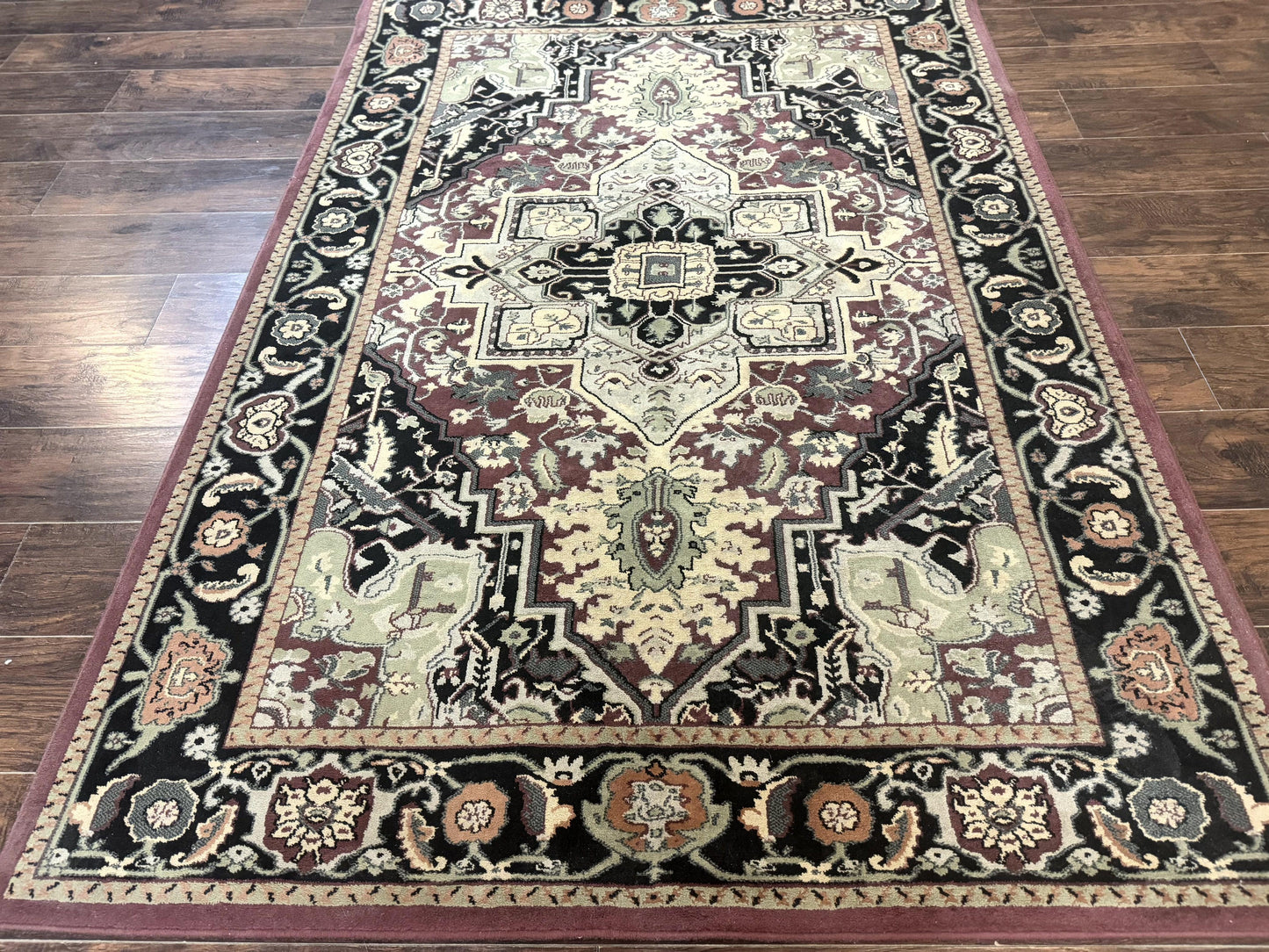Heriz Rug 5x8 - Nuvé