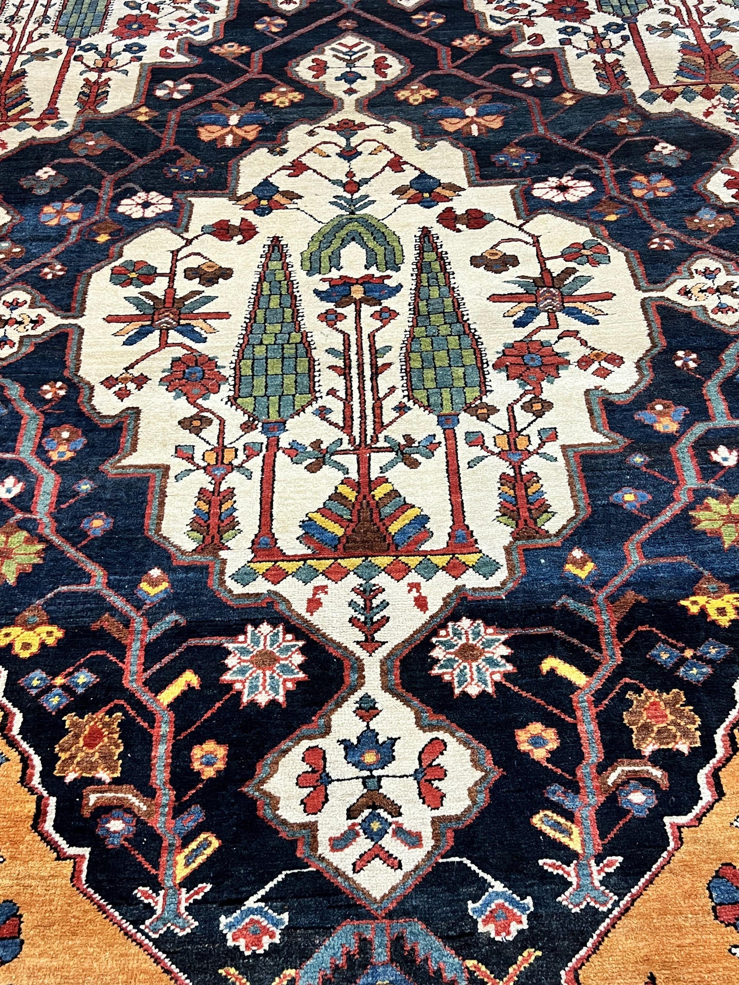 Antique Persian Bakhtiari Rug 14x19 – Rare Palace Size Carpet - Nuvé