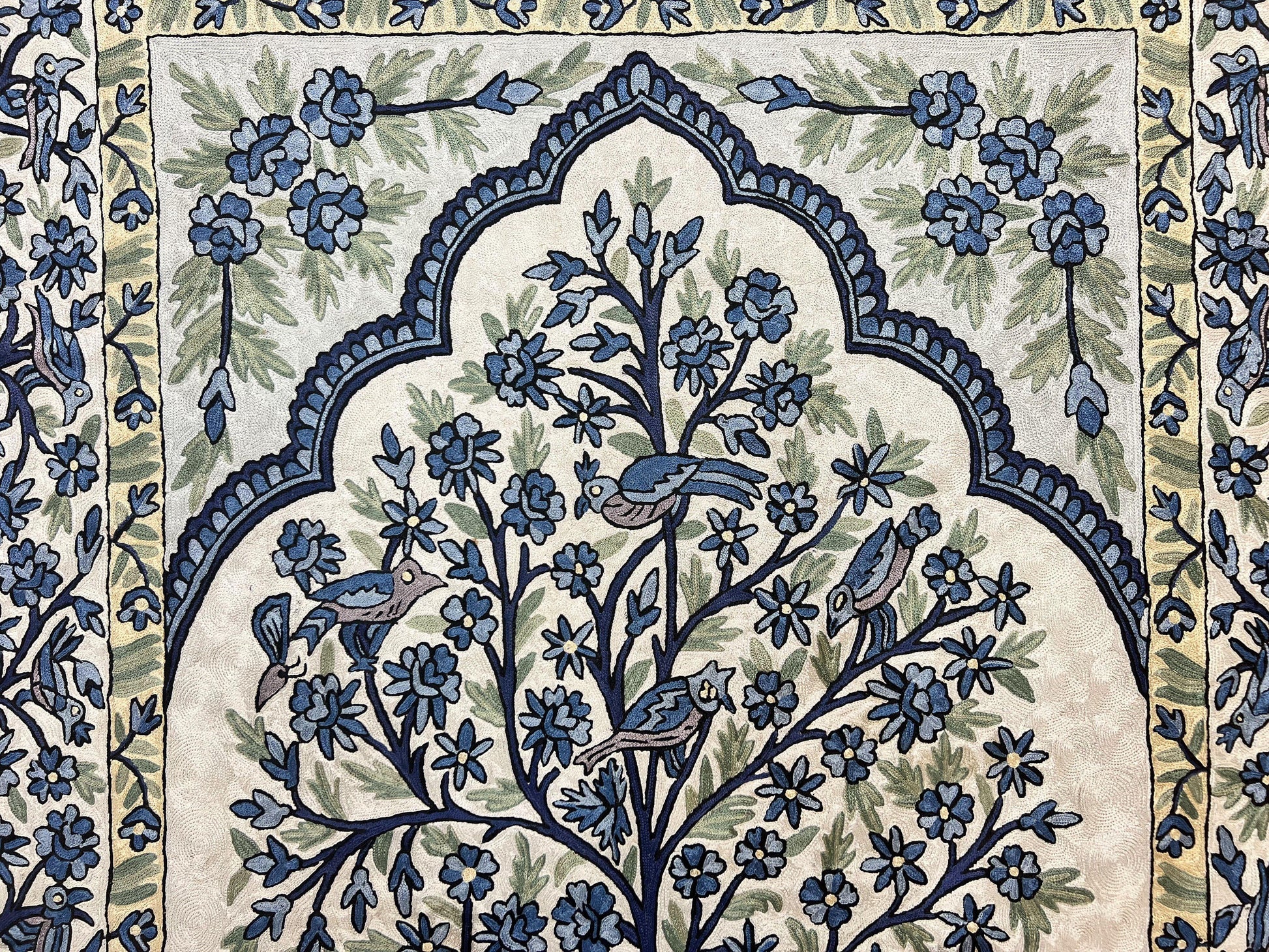 Tree of Life Indian Hand Stitched Rug 4x6, Indian Wall Hanging Rug, Ivory Blue, Silk on Cotton, Vintage - Nuvé
