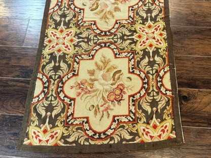Needlepoint Runner Rug 2.7 x 9.7, European French Design, Wool, Handmade, Vintage - Nuvé