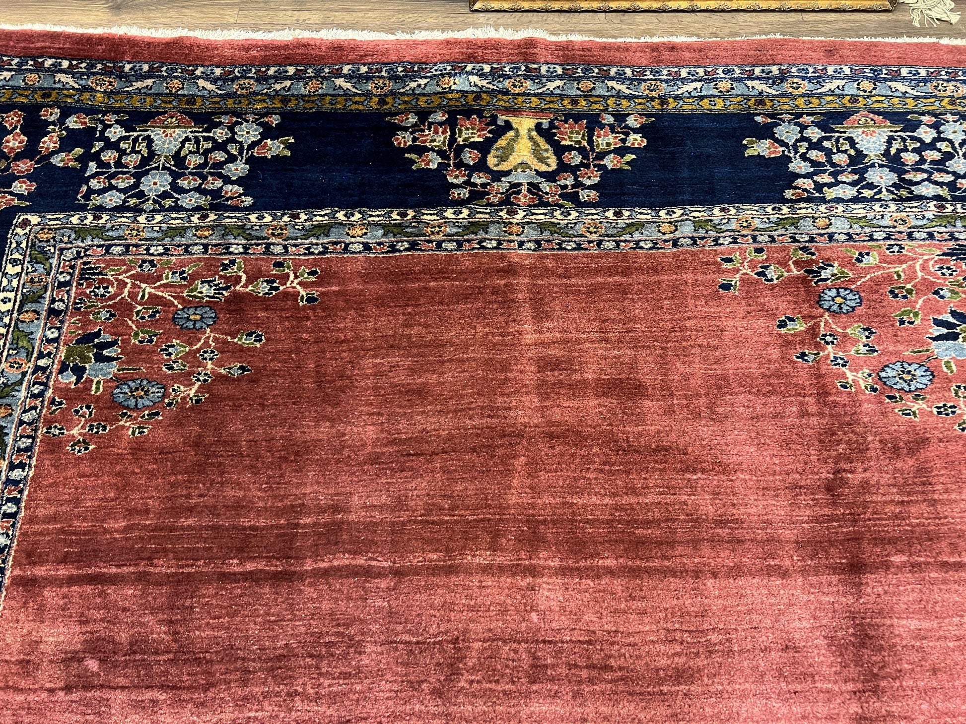 Large Persian Sarouk Rug 10x17, Open Field, Red and Navy Blue, Palace Sized Oversized Hand Knotted Wool Oriental Carpet Flowers Vases Antique 1920s - Nuvé