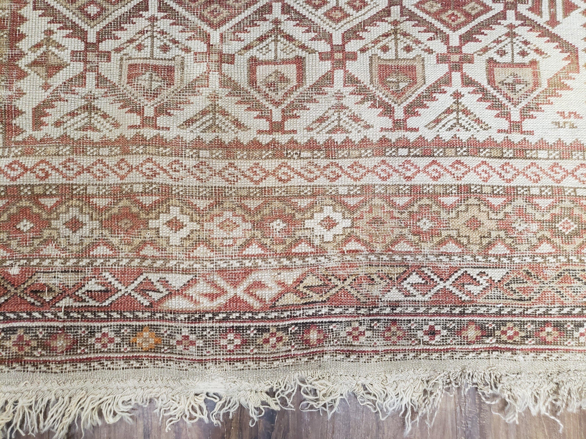 Antique Caucasian Shirvan Rug 4x6, Dagestan Area Rug, Wool Hand-Knotted Soft Red & Ivory 1920s Oriental Carpet, Soft Muted Colors - Nuvé