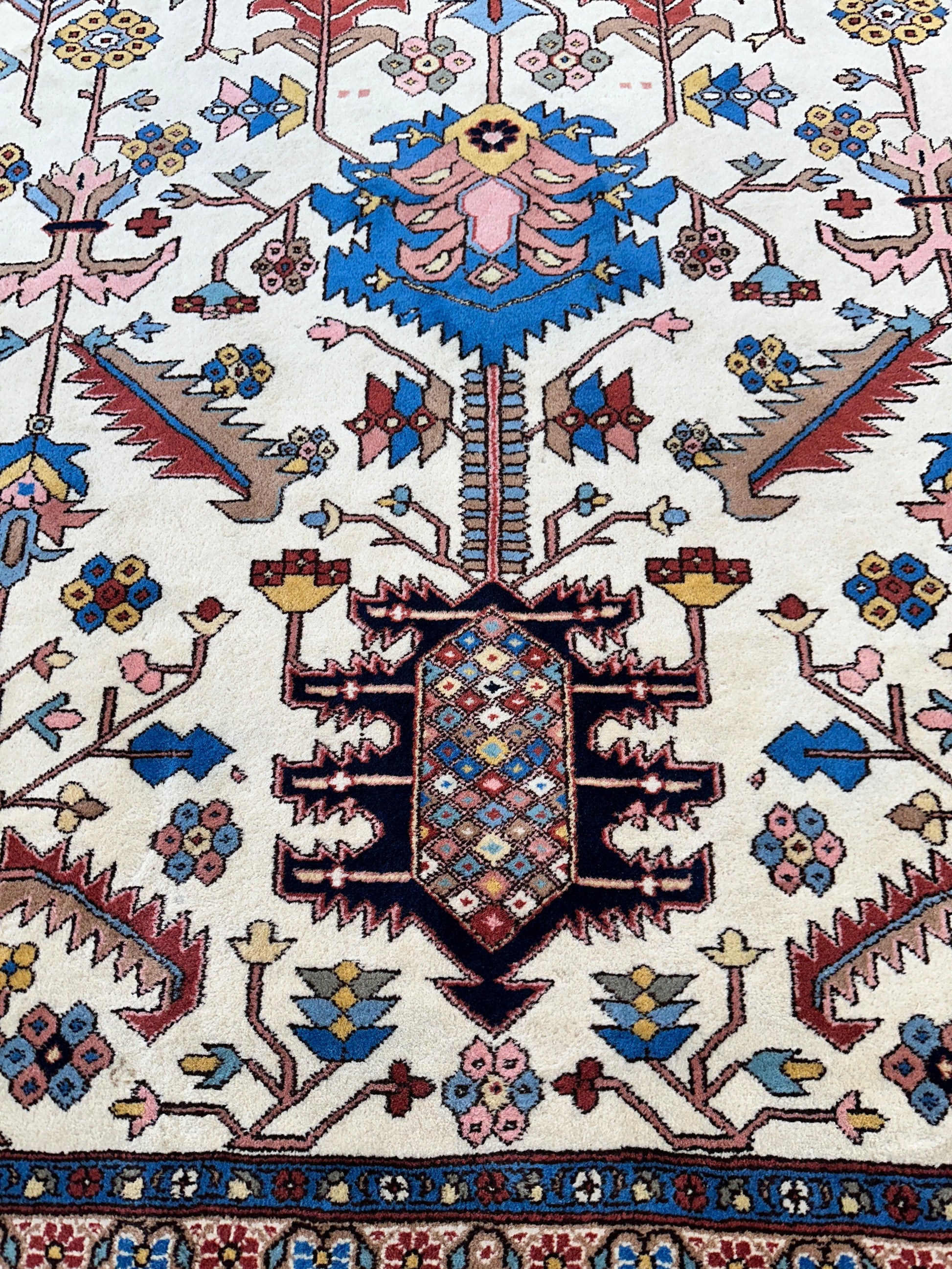 Hand-Knotted Vintage Afghani Serapi Wool Rug – 10'10" x 15'10" – Elegant Traditional Area Rug - Nuvé