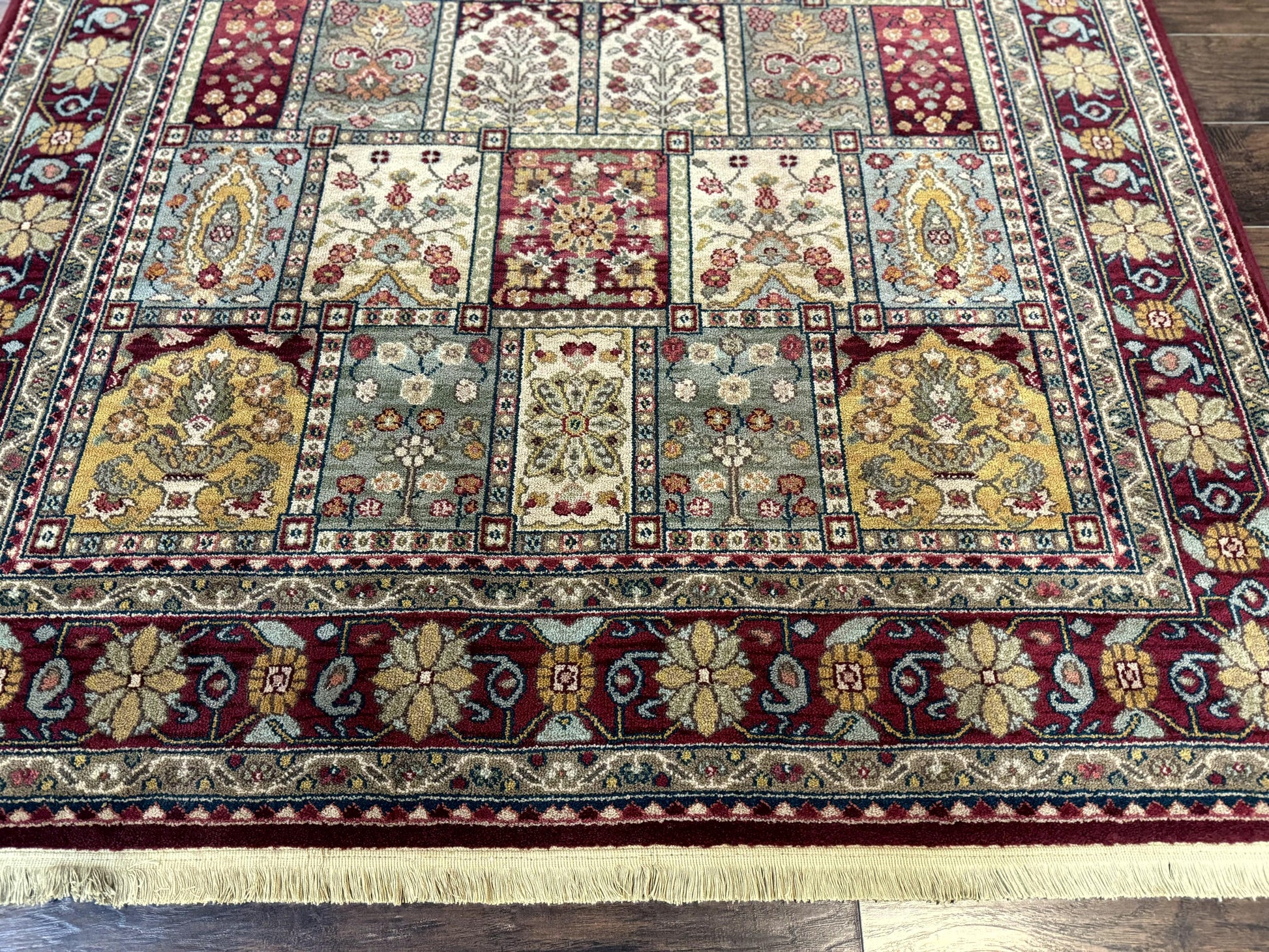 Karastan Rug 5.9 x 9 Antique Legends Bakhtiyari#2200-202, Karastan Area Rug, Wool Pile Vintage Karastan Carpet - Nuvé