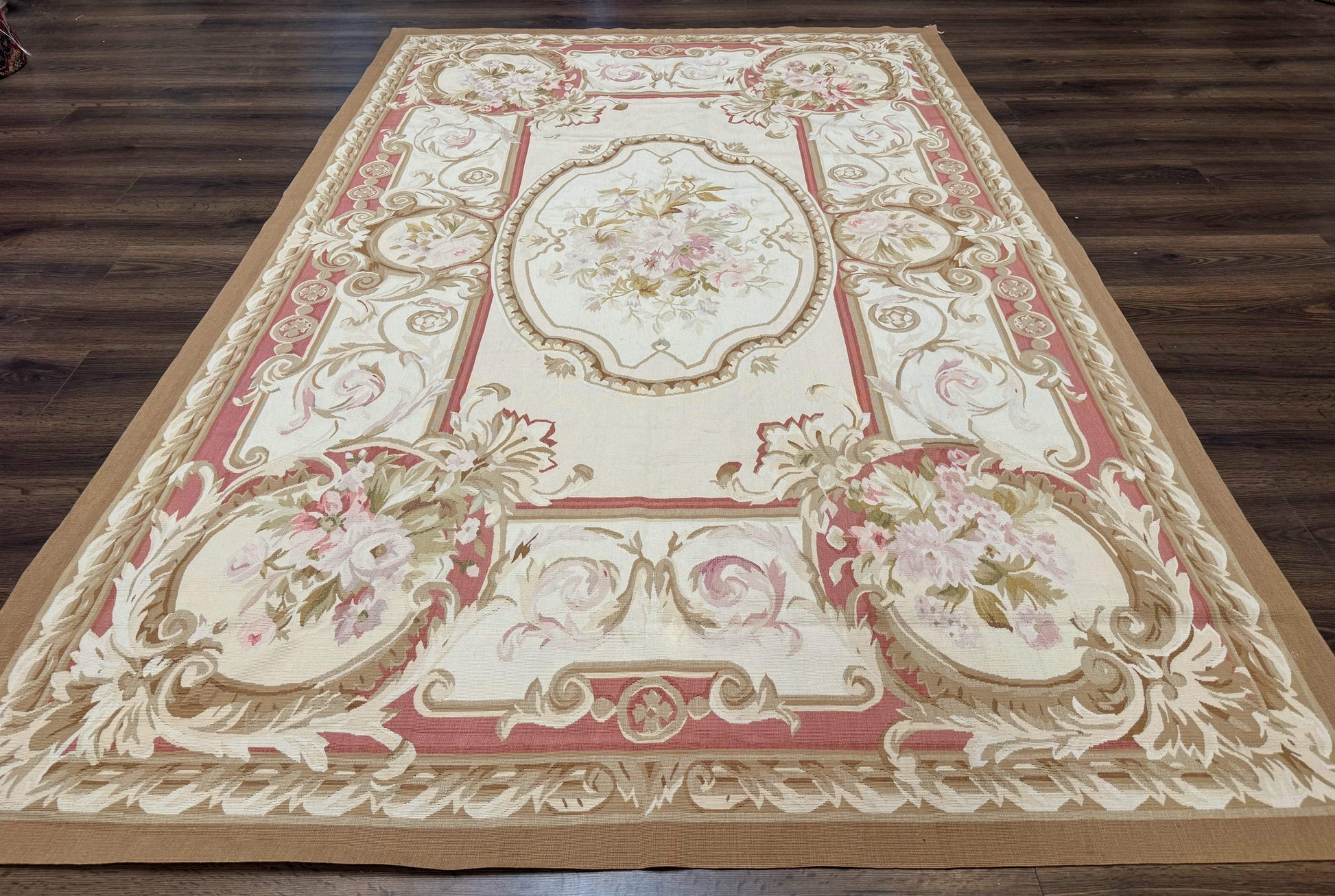 Aubusson Rug 6x9 - Nuvé