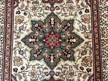 Turkish Sivas Rug 4x6, Floral Medallion, Beige Pink-Red Green, Handmade - Nuvé